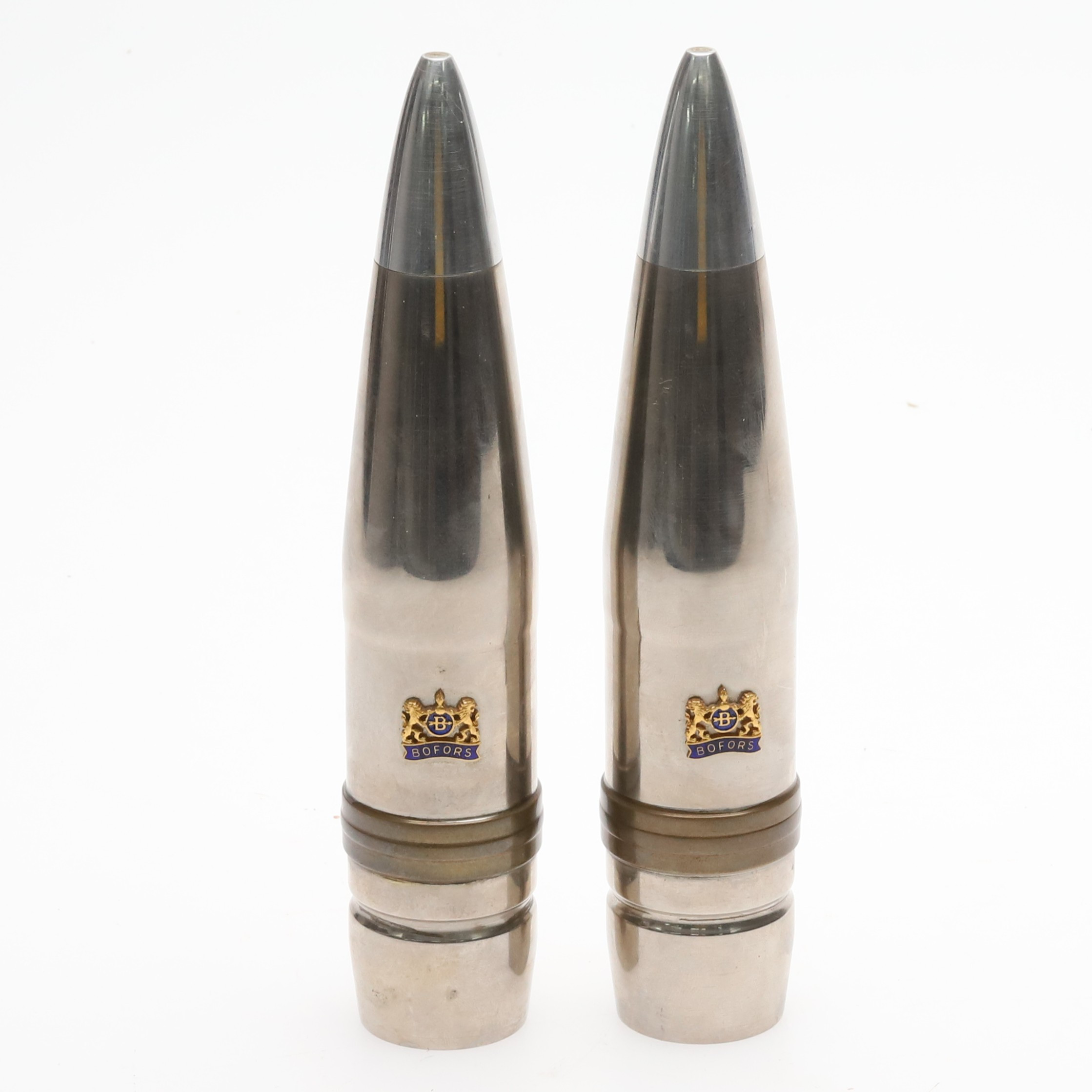 GRANATSPETSAR, 2 st Bofors 40, daterade 1957.