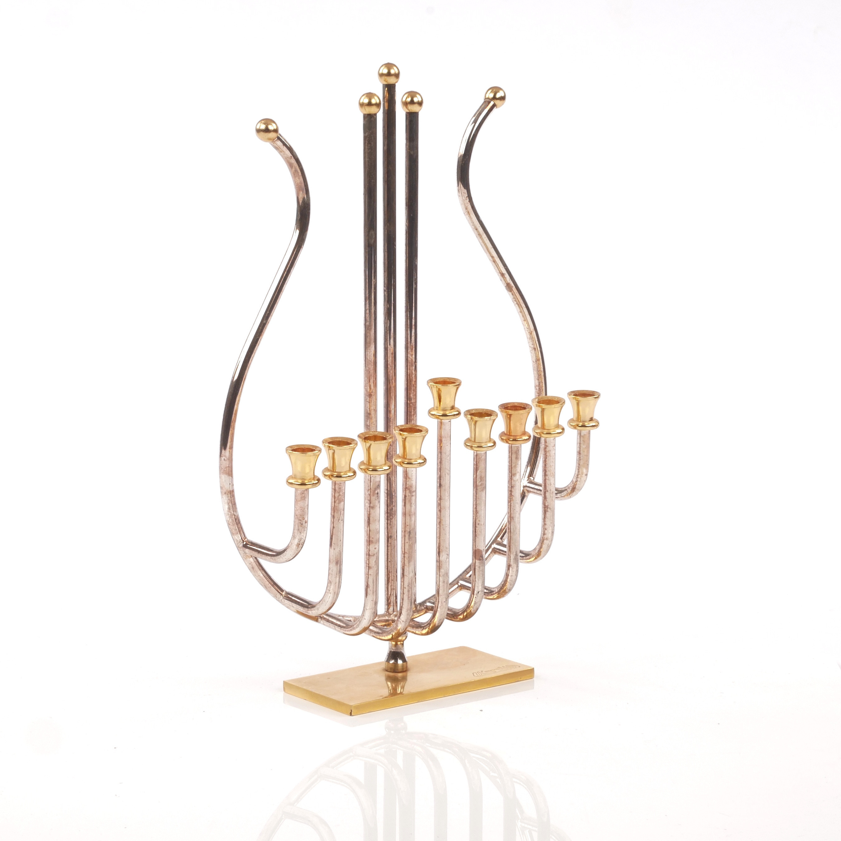 LJUSSTAKE, i form av en lyra, 24 CT guld- och silverpläterad, Karshi, 1900-talets sista del.
