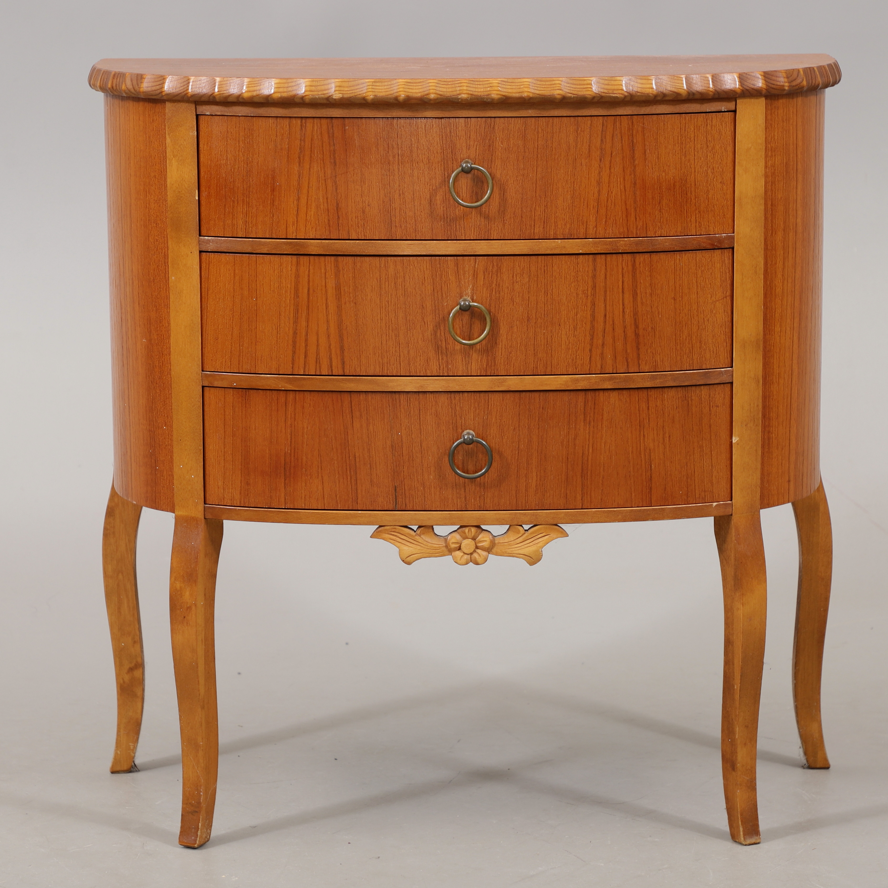 BYRÅ, teak, 3 lådig, 1900-talets mitt.
