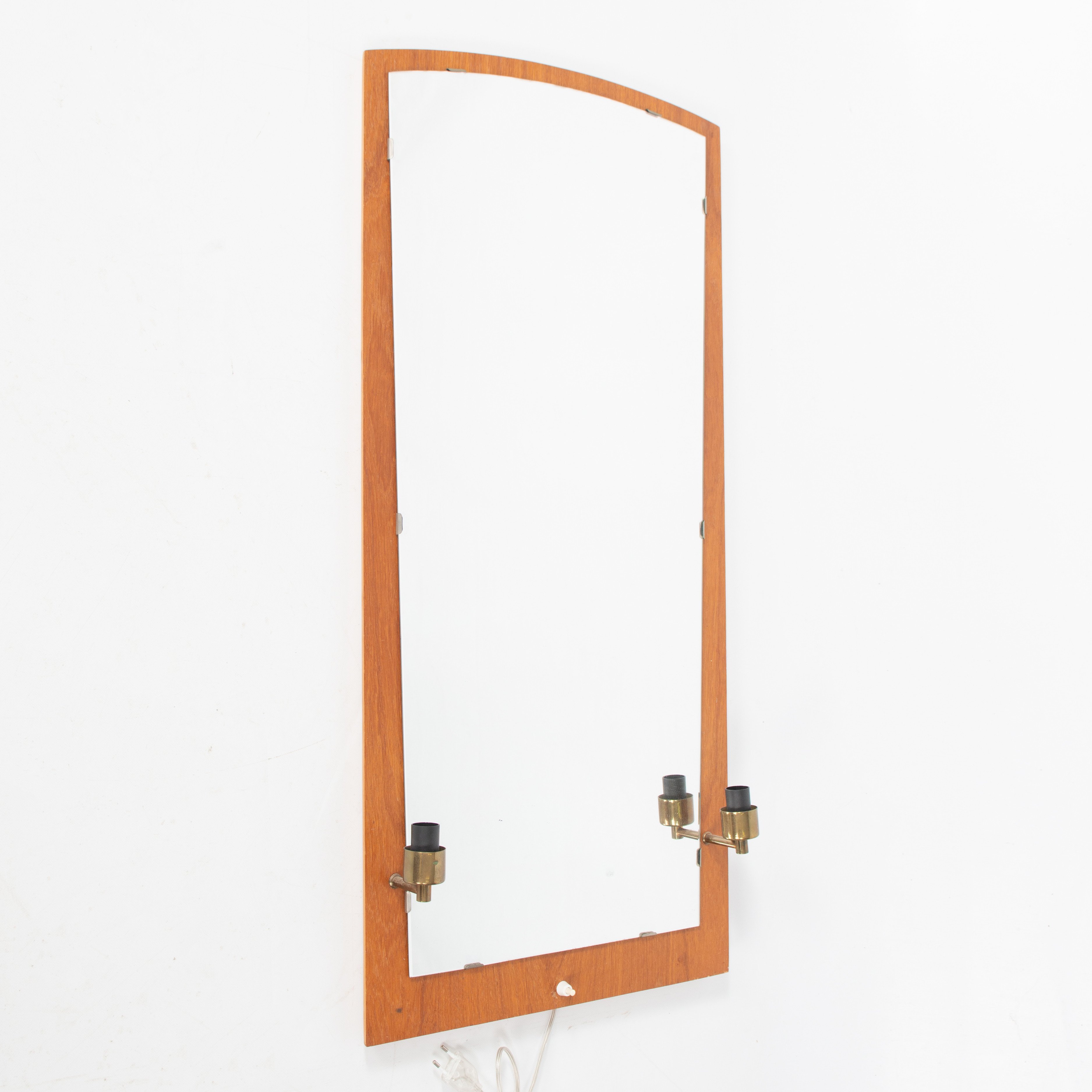 SPEGEL MED BELYSNING, teak, 1960-tal.