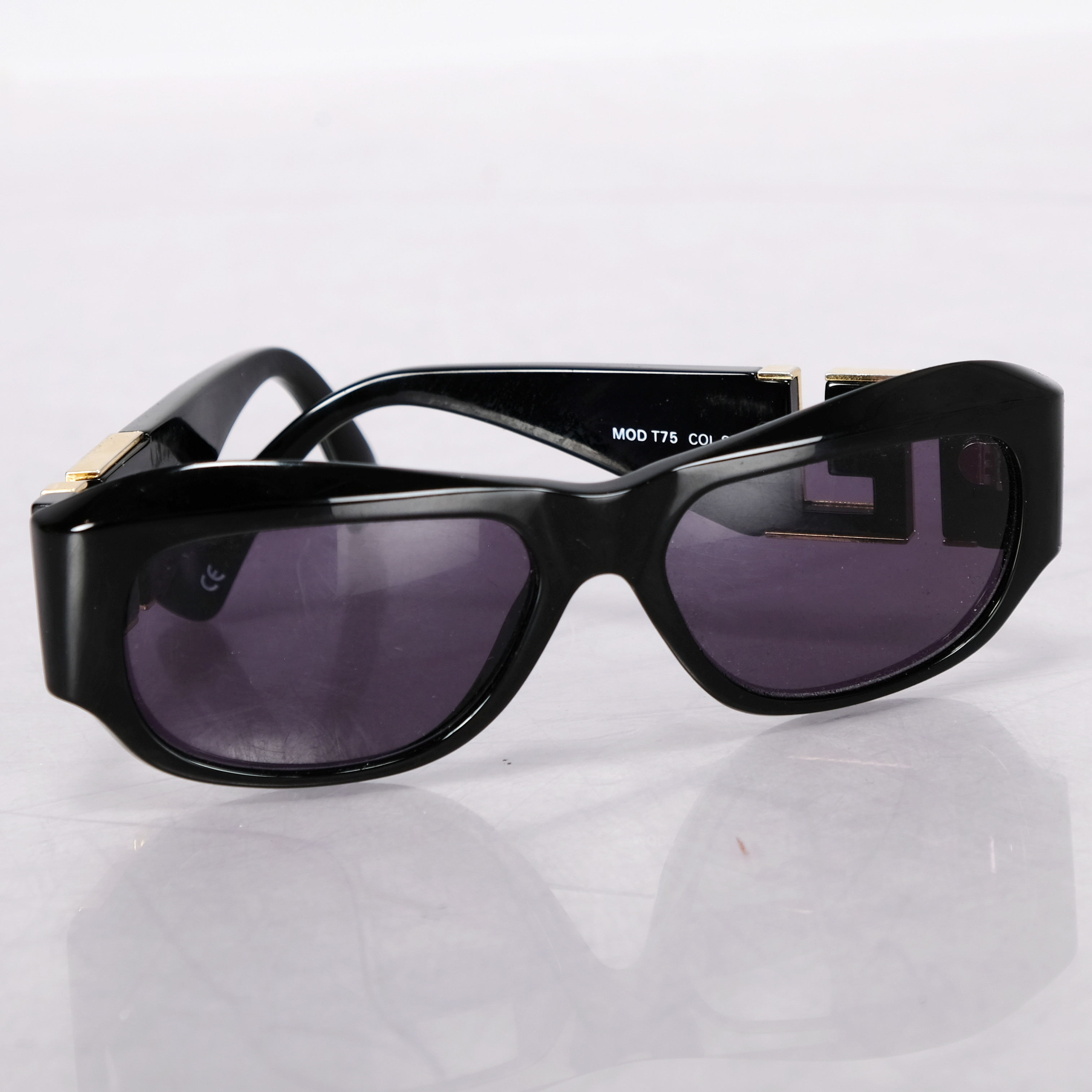 SOLGLASÖGON, Gianni Versace, Mod. T76, Italien, cirka 1990-tal.