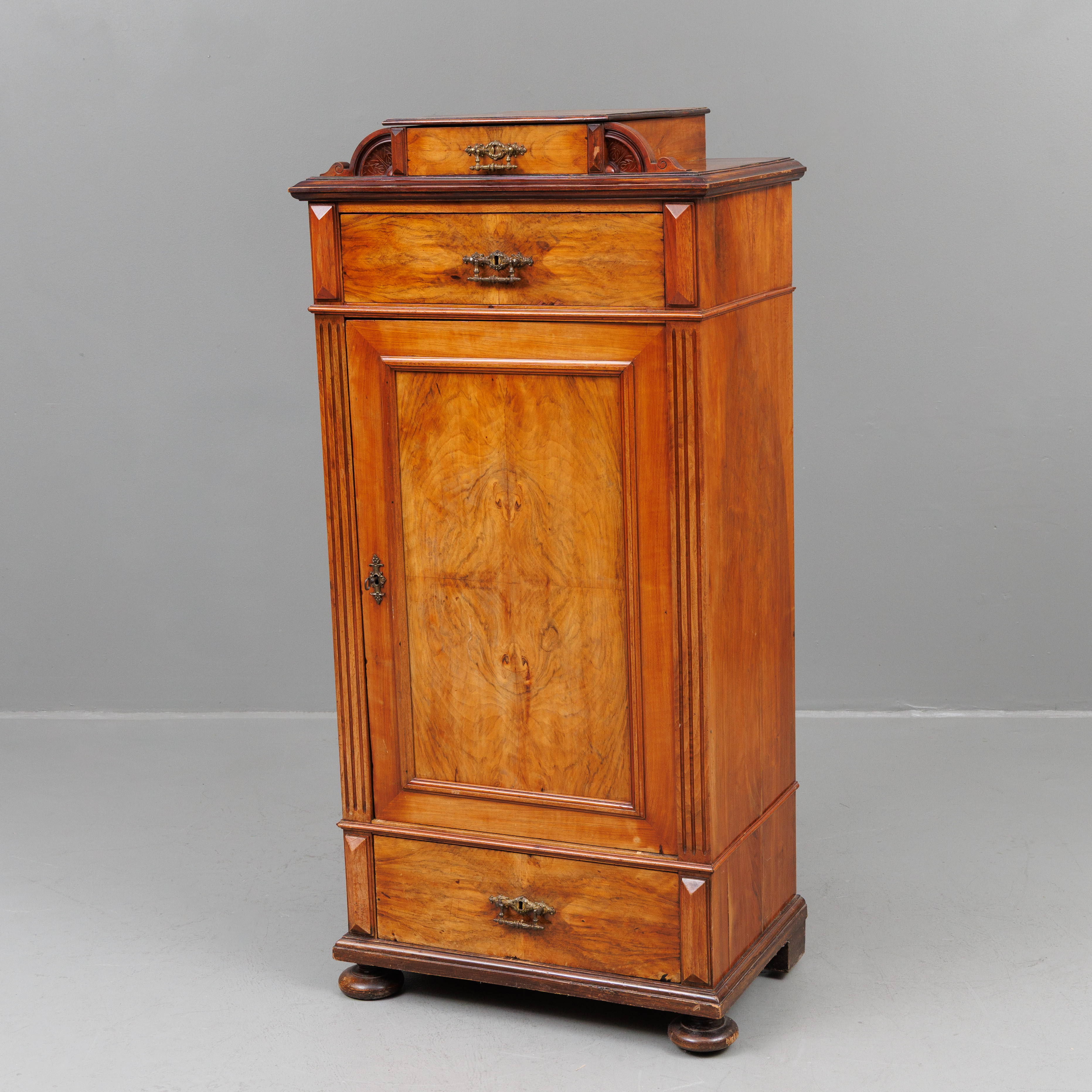 SKÅP, blandade träslag, 1800-talets andra hälft.