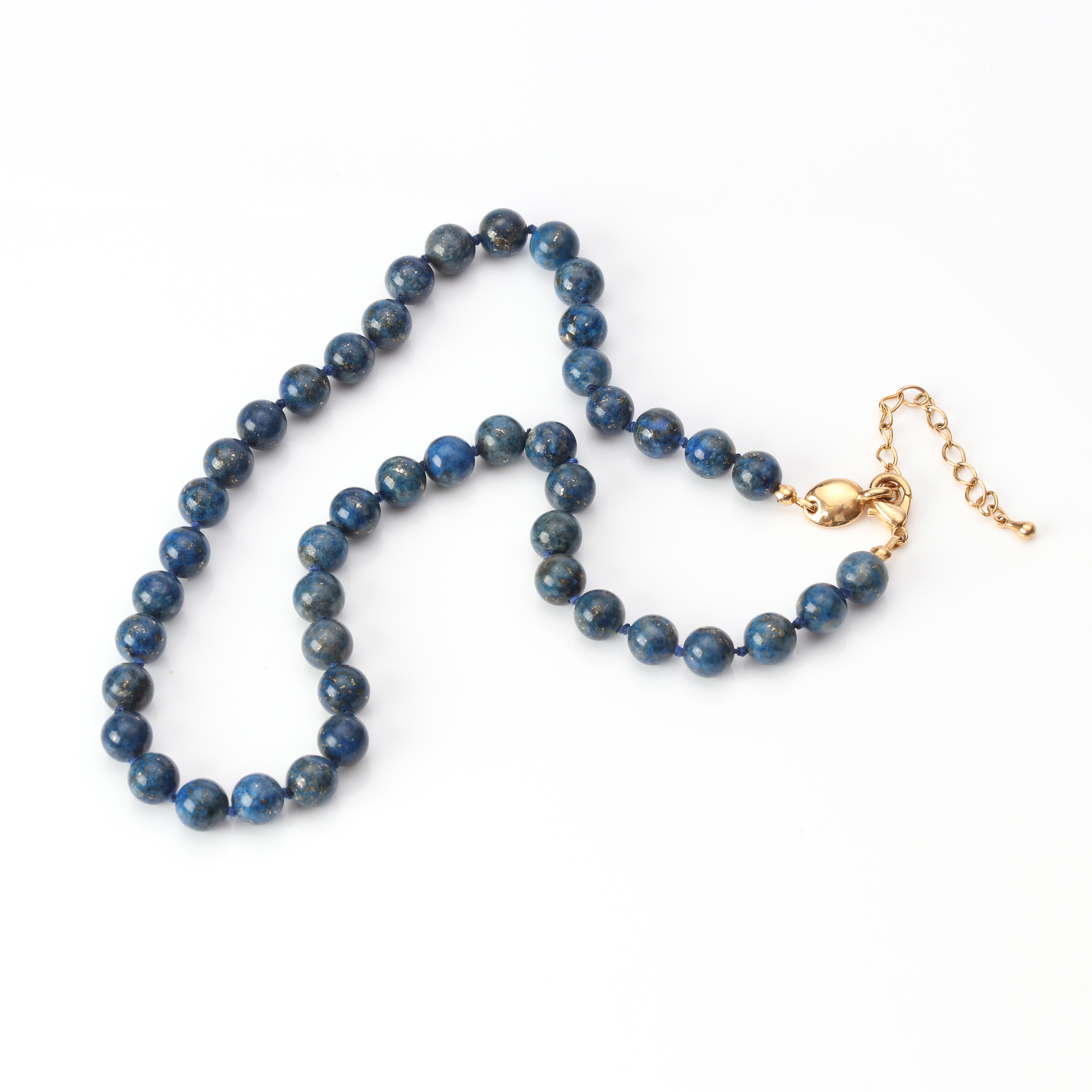 COLLIER. Lapis lazuli, lås i guldmetall.