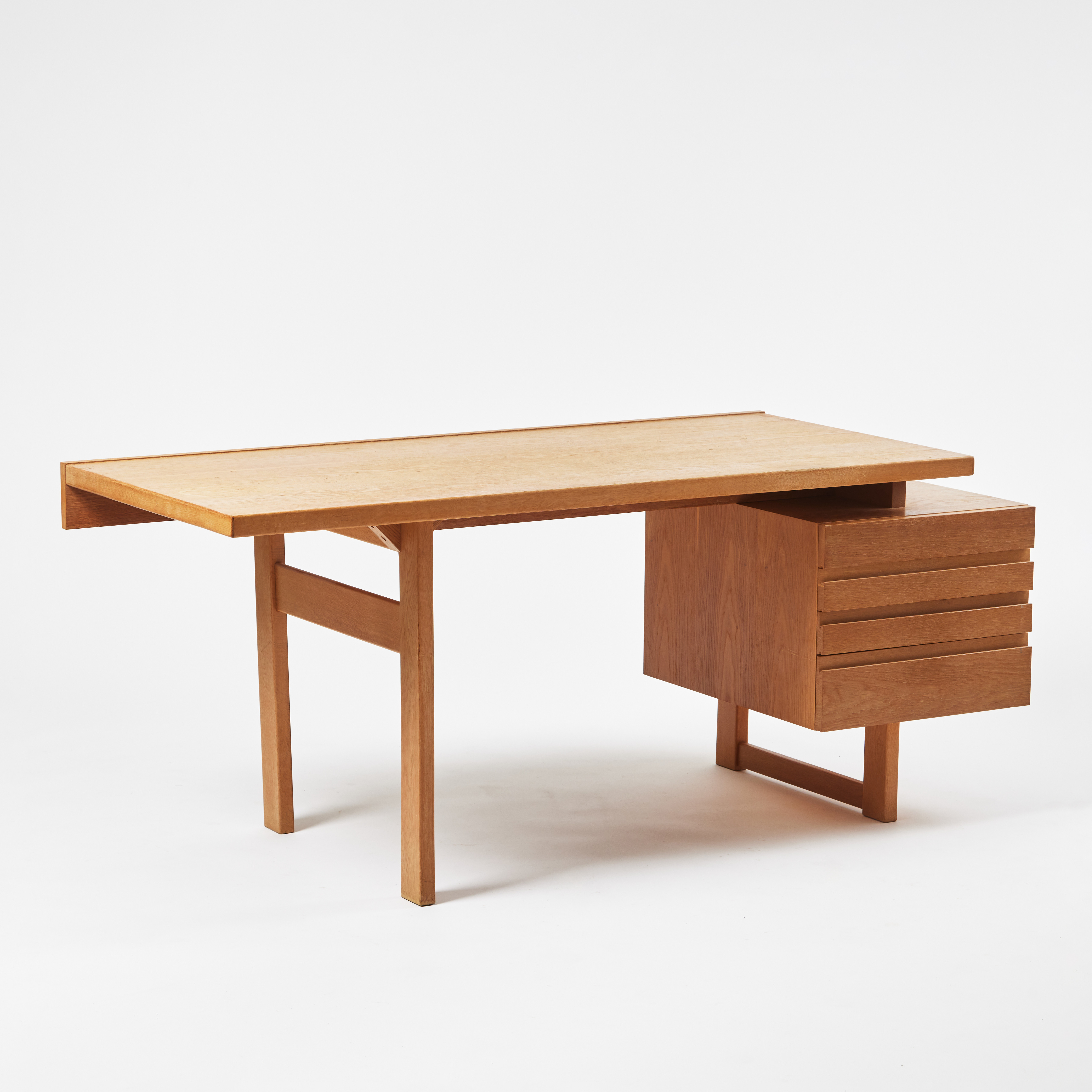 OLAVI HÄNNINEN. Skrivbord, "Paletti", 1960-tal, ekfaner, Finland.