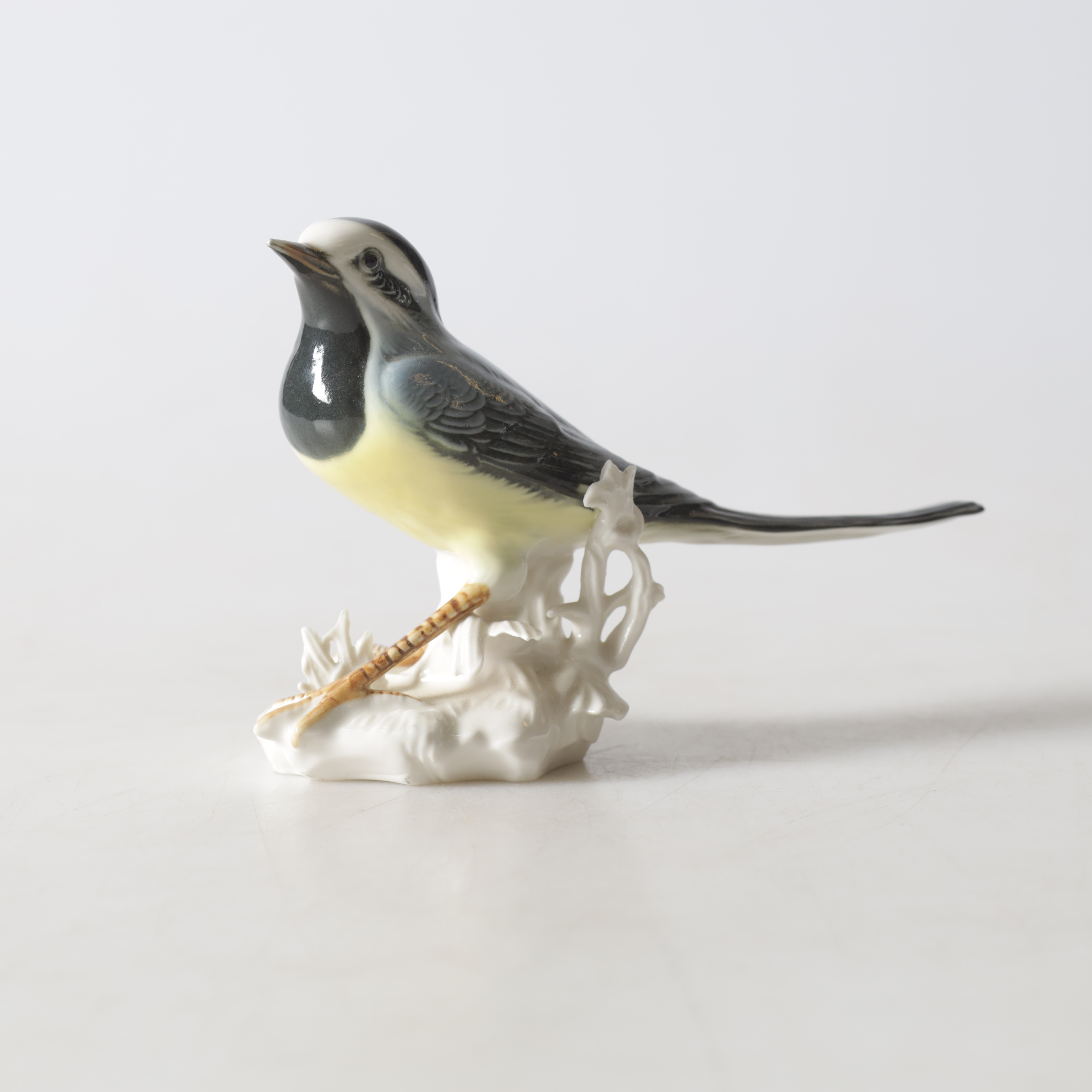 FIGURIN, porslin, Karl Ens, Tyskland, 1900-tal.