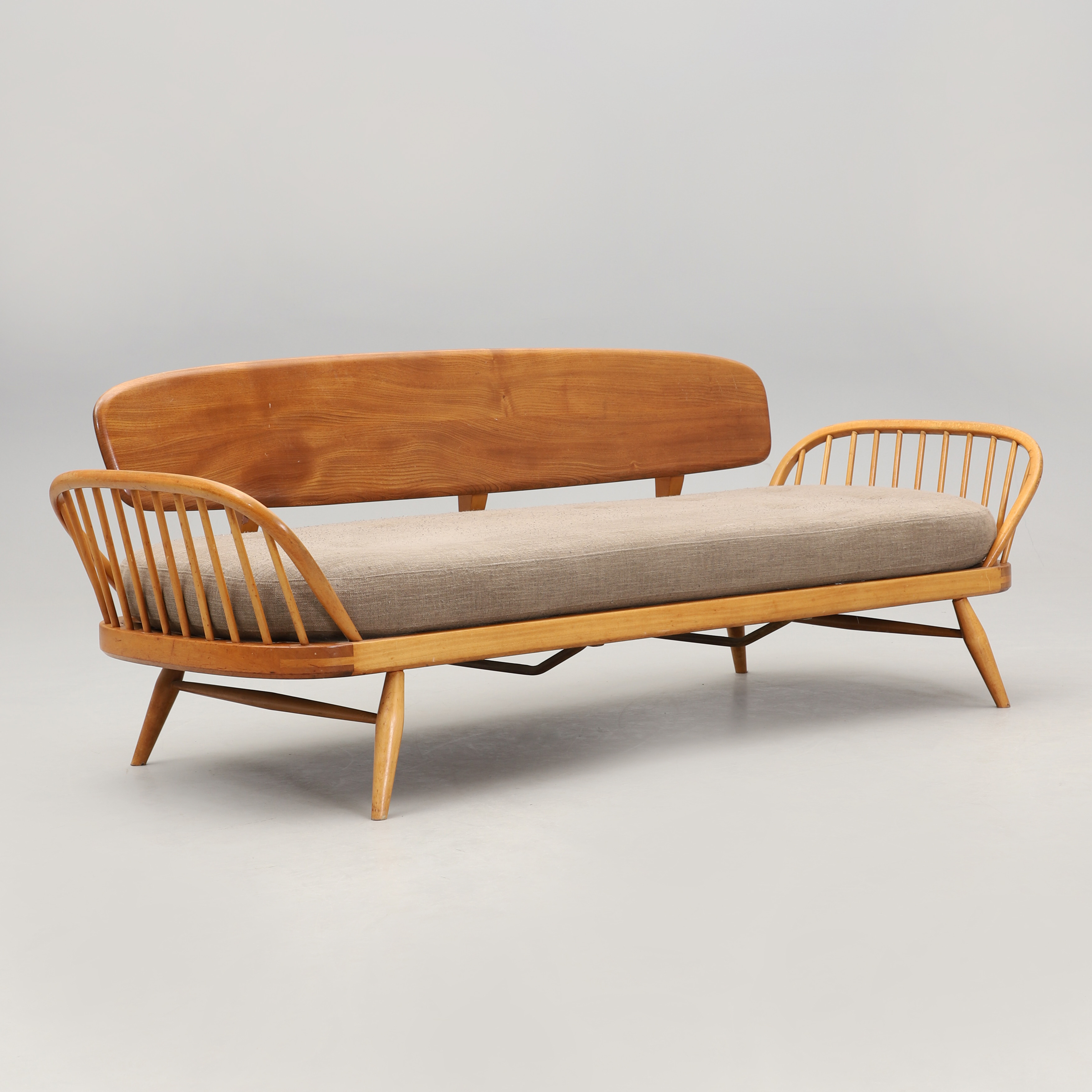 LUCIAN ERCOLANI. Soffa, Ercol, England, 1960/70-tal.
