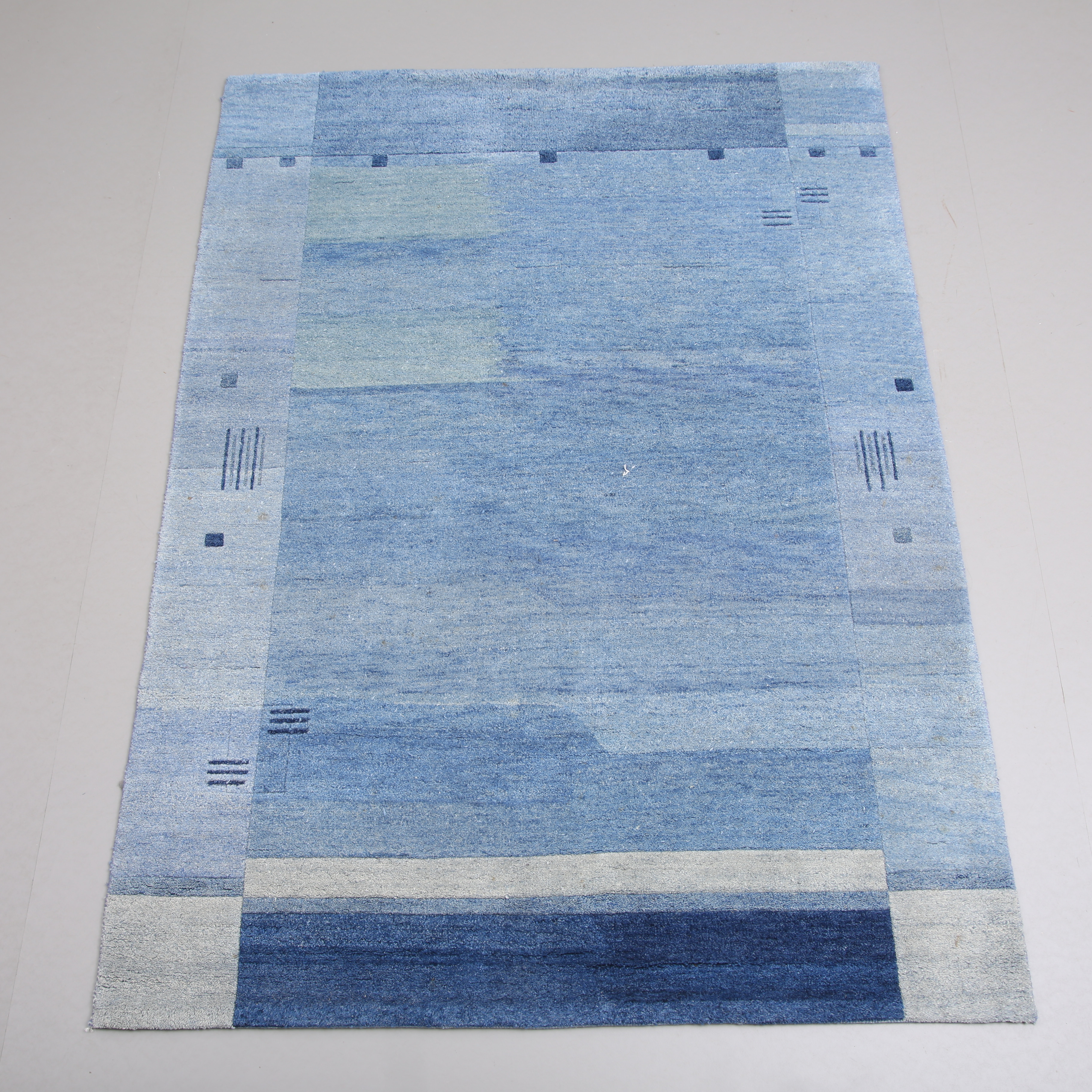 MATTA, ull, 231 x 166 cm.
