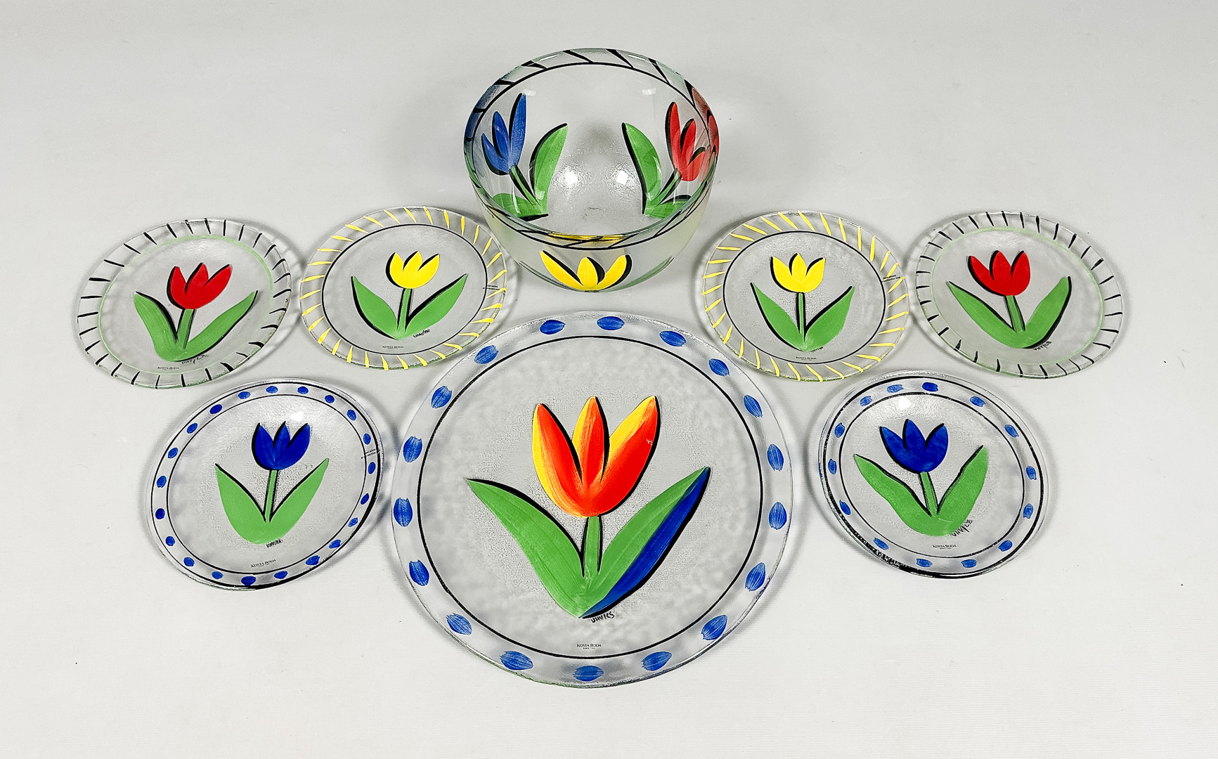 ULRICA HYDMAN-VALLIEN. KONSTGLAS, 8 delar, "Tulpan", signerade, Kosta Boda.
