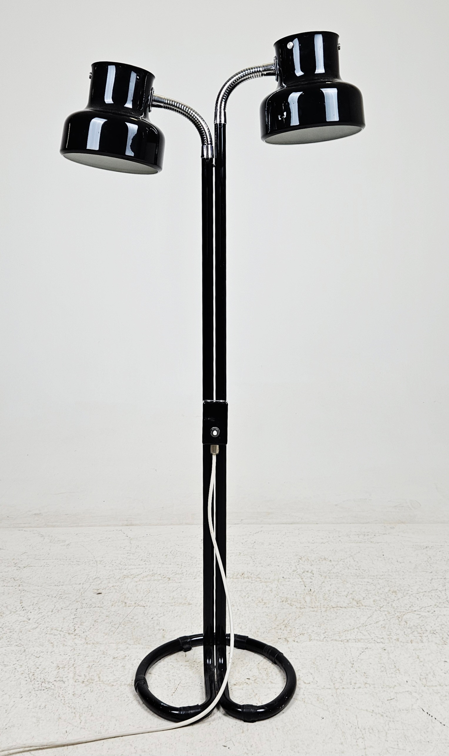 ANDERS PEHRSON. Golvlampa, "Bumling", Ateljé Lyktan, Åhus.