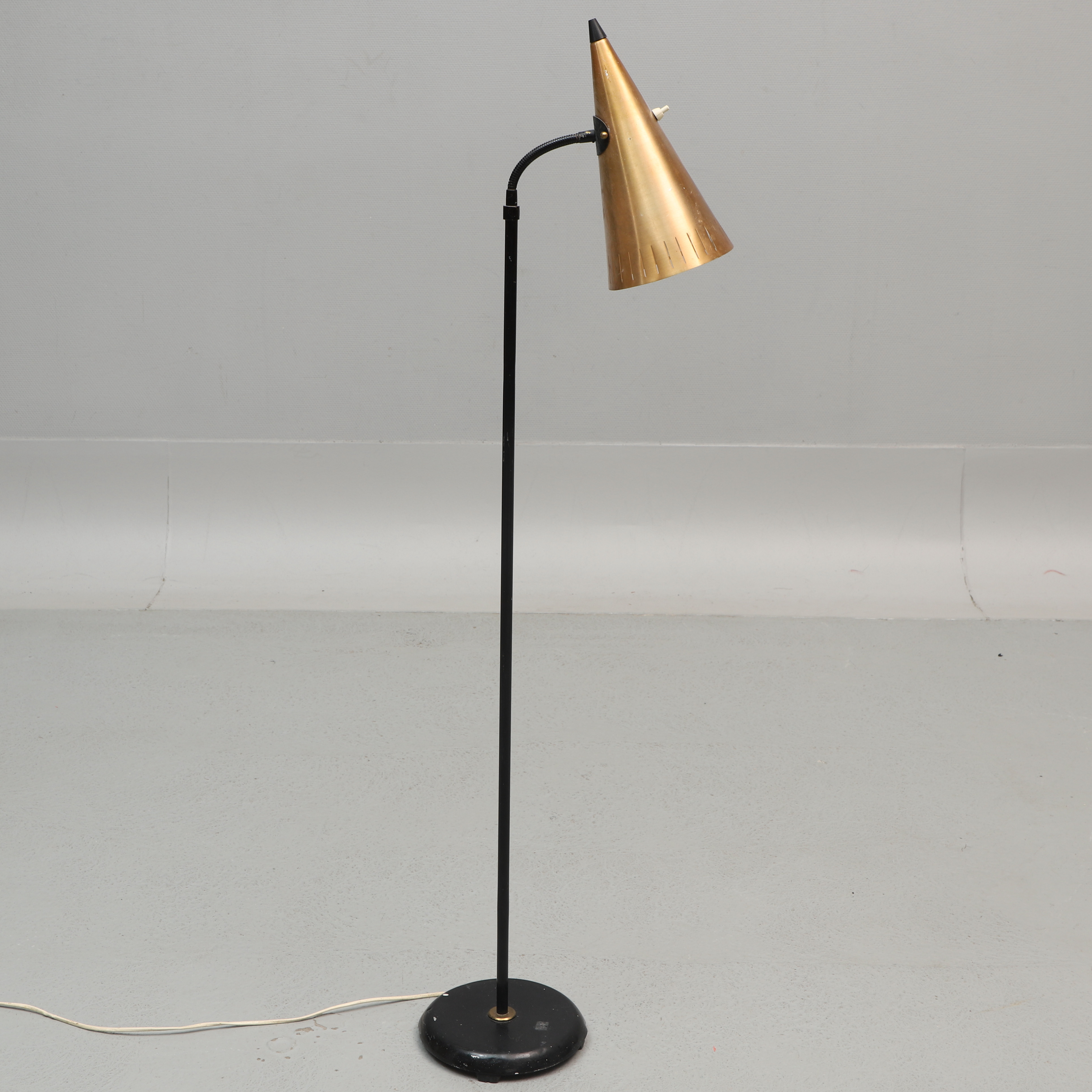 GOLVLAMPA, metall, Nybro Armaturfabrik, 1960-tal.