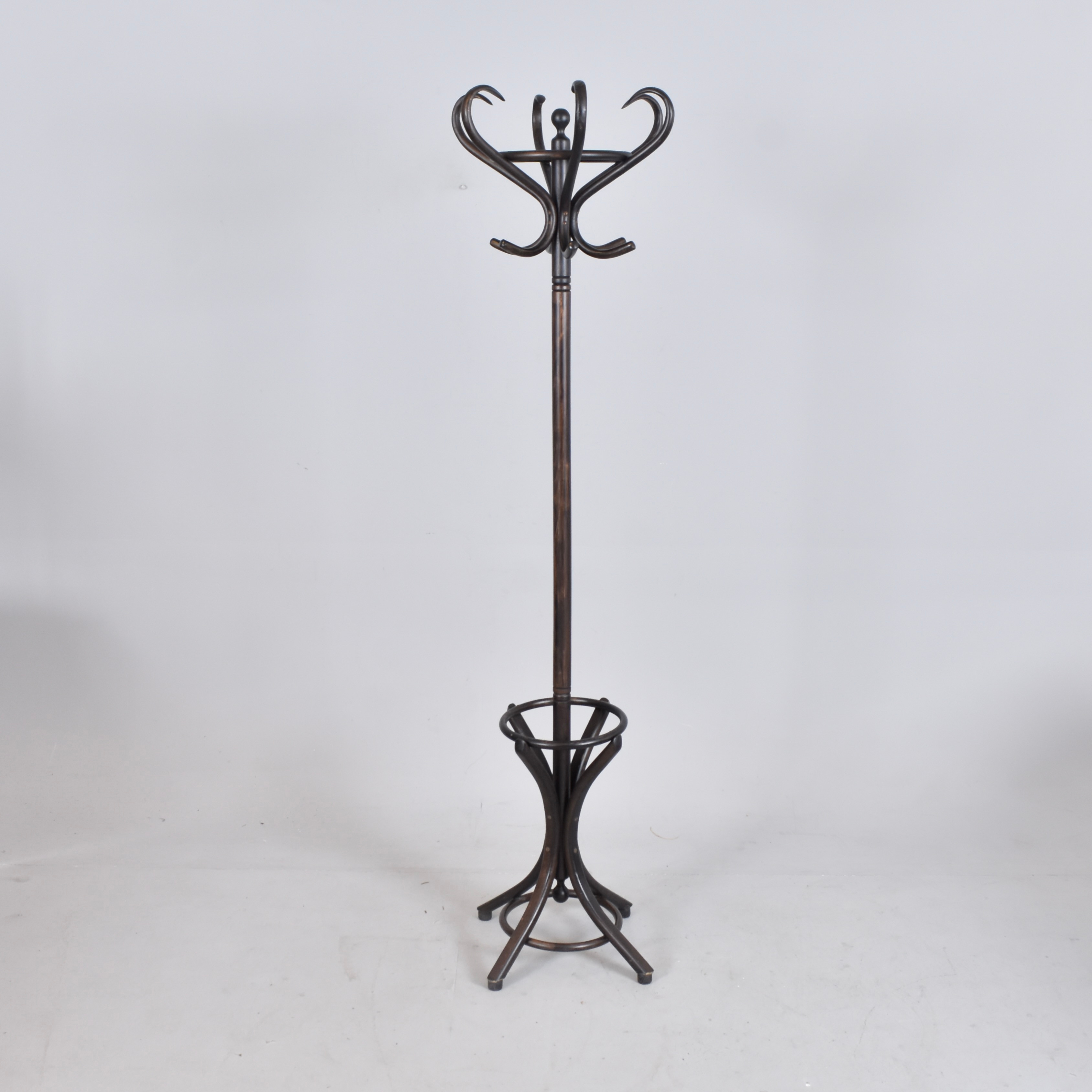 TAMBURMAJOR, bonat trä, Thonet-stil.