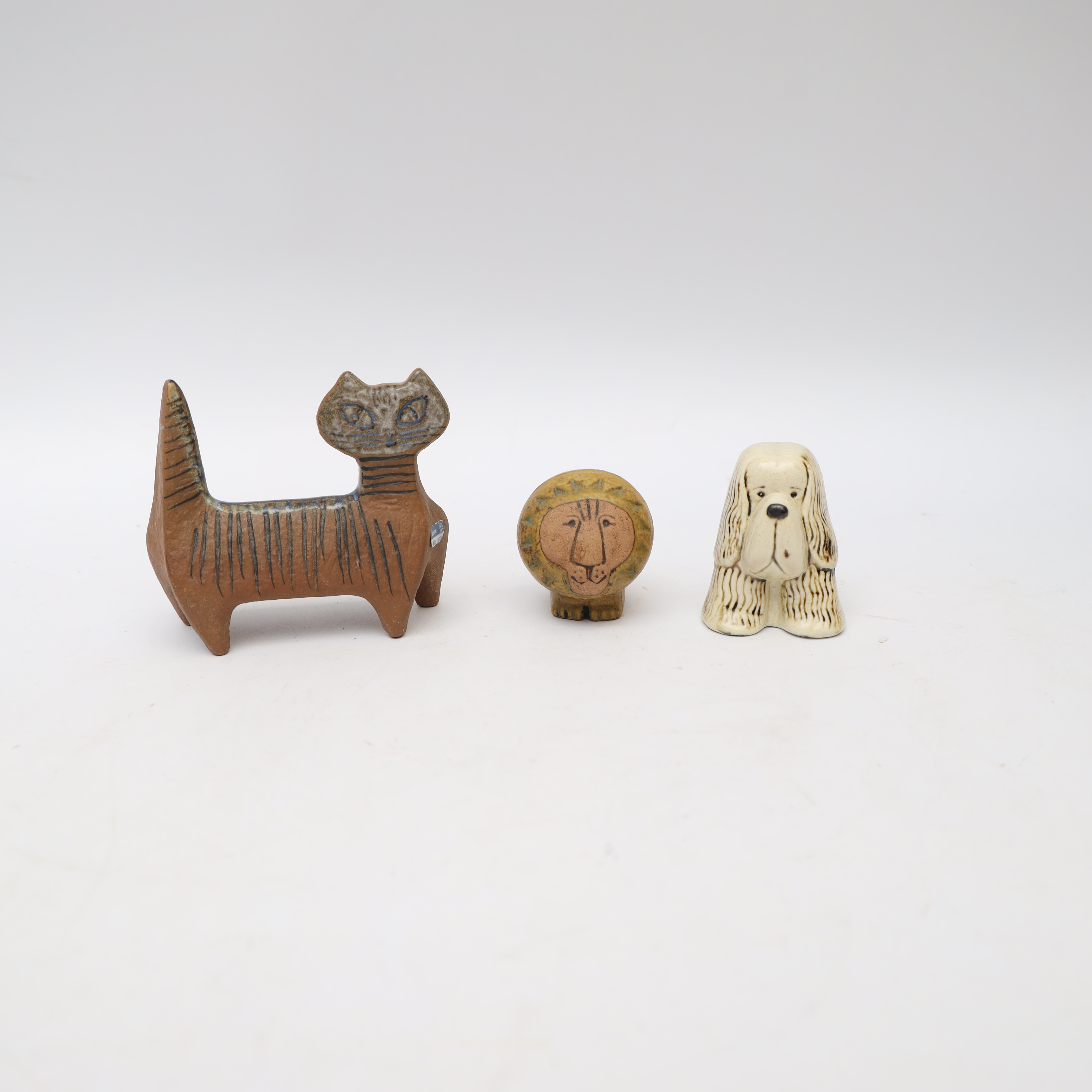 LISA LARSON. Figuriner 3st, Gustavsberg, delvis etikettmärkta.