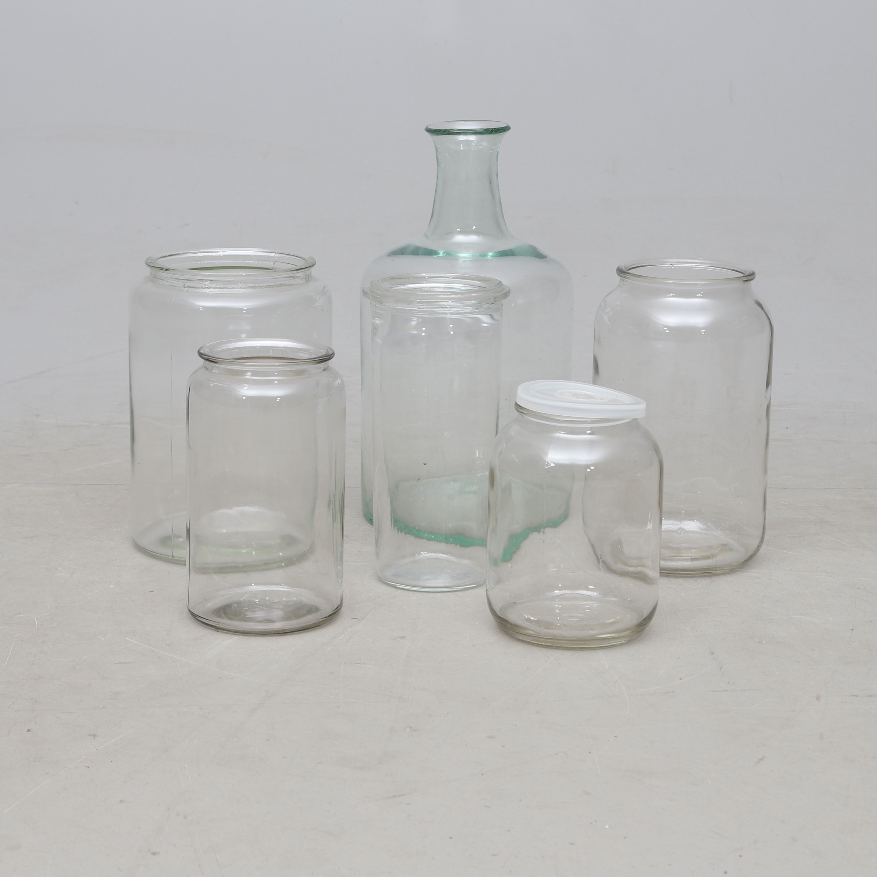 BURKAR och FLASKA, 6 delar, glas, 1900-tal.