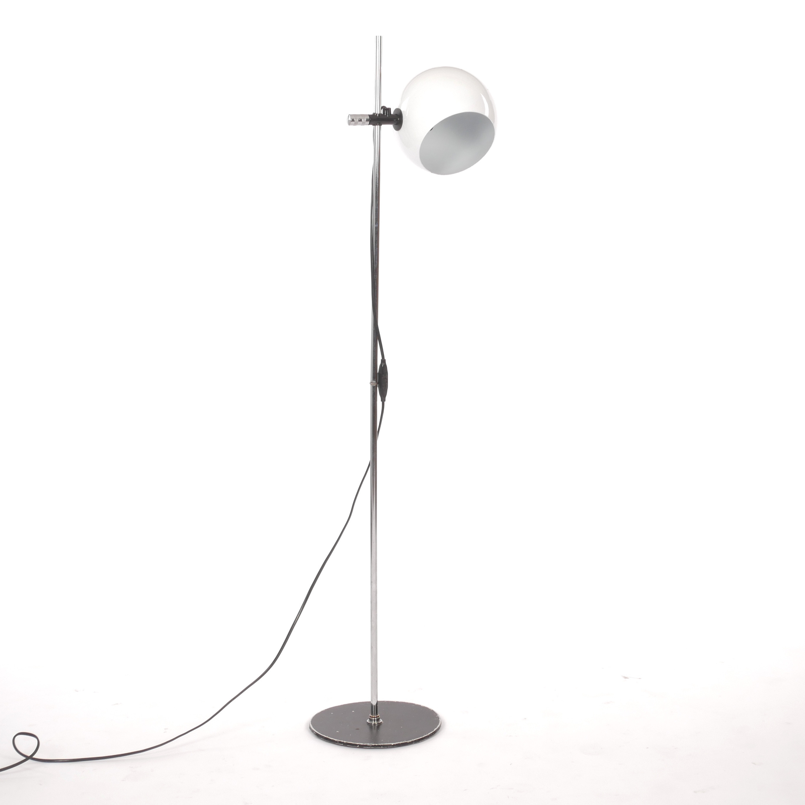 GOLVLAMPA, Hemi klot, höj-/sänkbar, metall, 1970-tal.