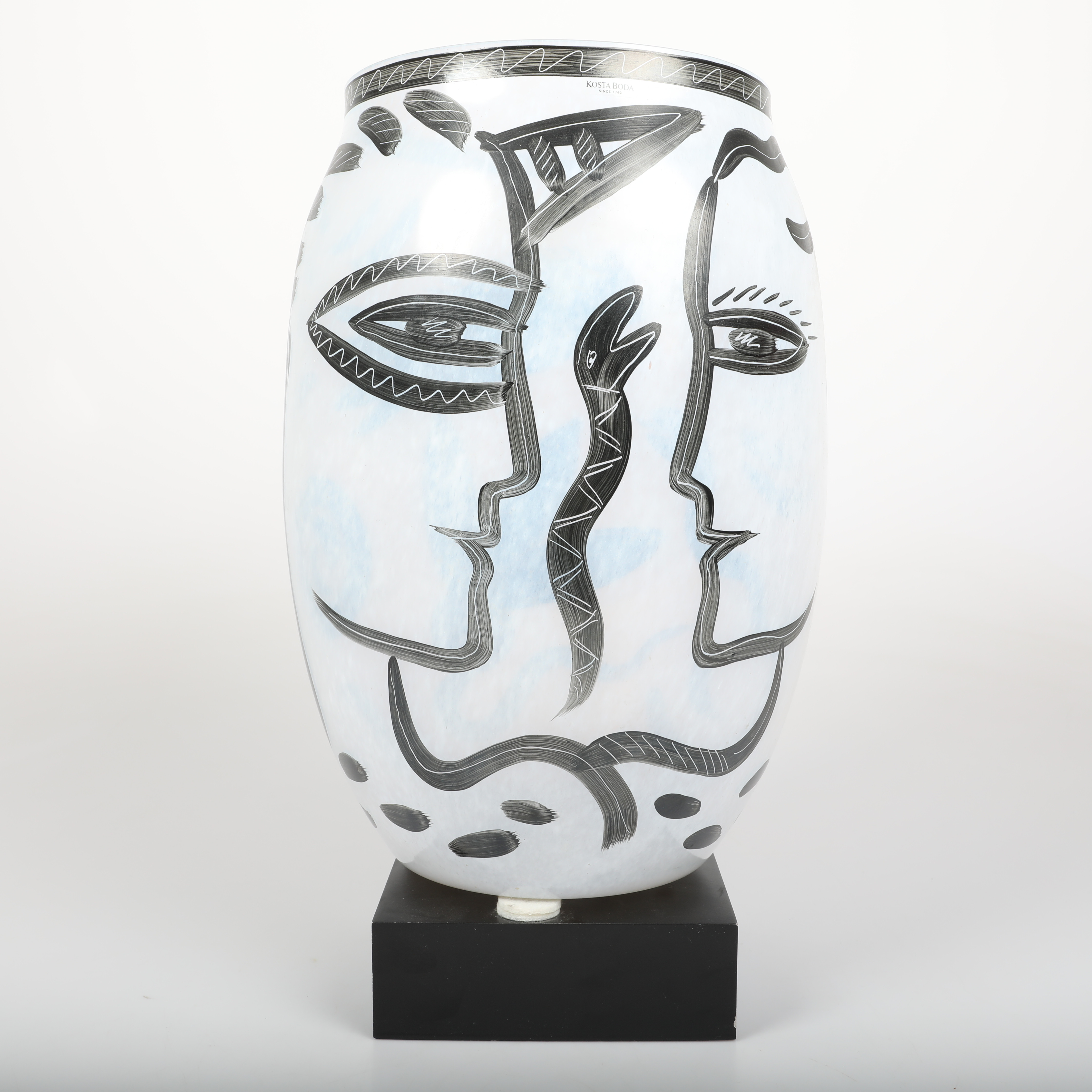 ULRICA HYDMAN-VALLIEN. Vas, "Caramba", konstglas, Kosta Boda.