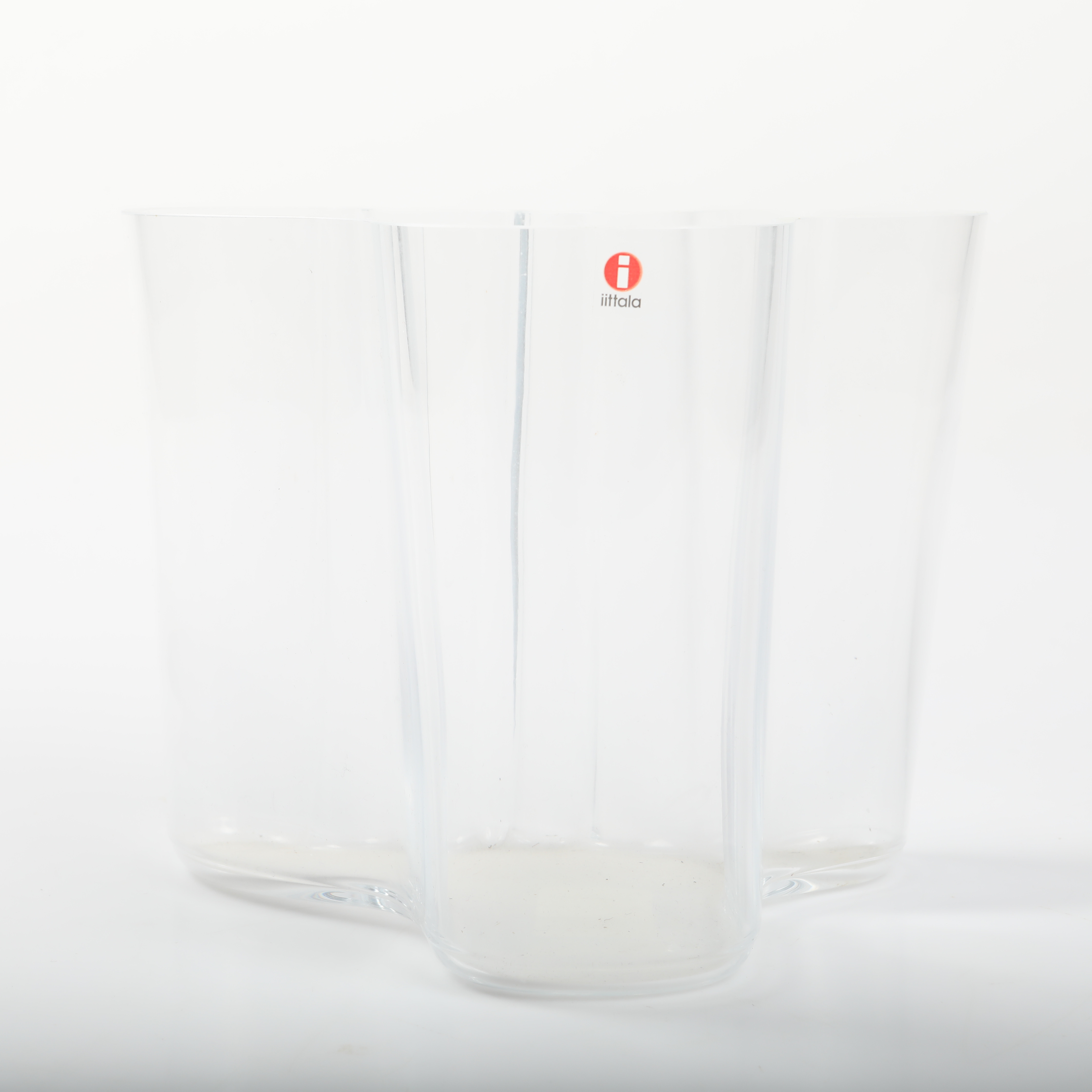 ALVAR AALTO. Tulpanvas, "Savoy", glas, IIttala, Finland.