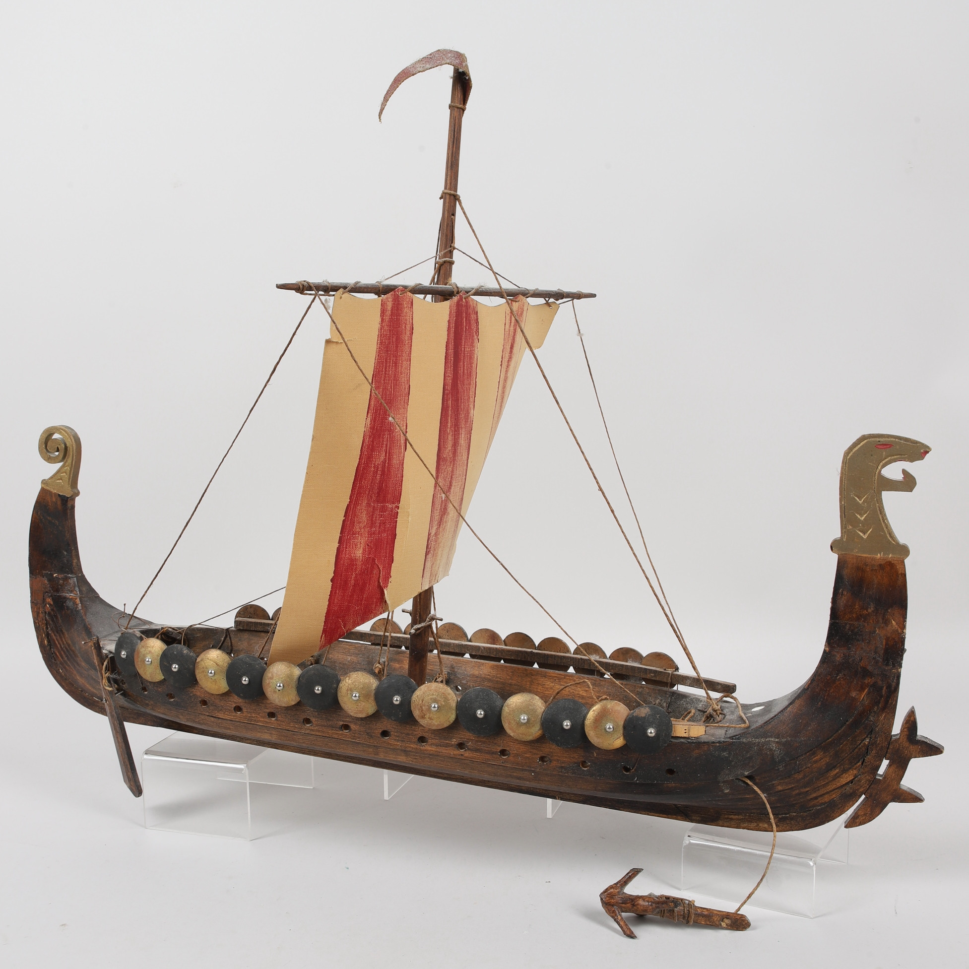 SKEPPSMODELL, trä, vikingaskepp, 1900-tal.