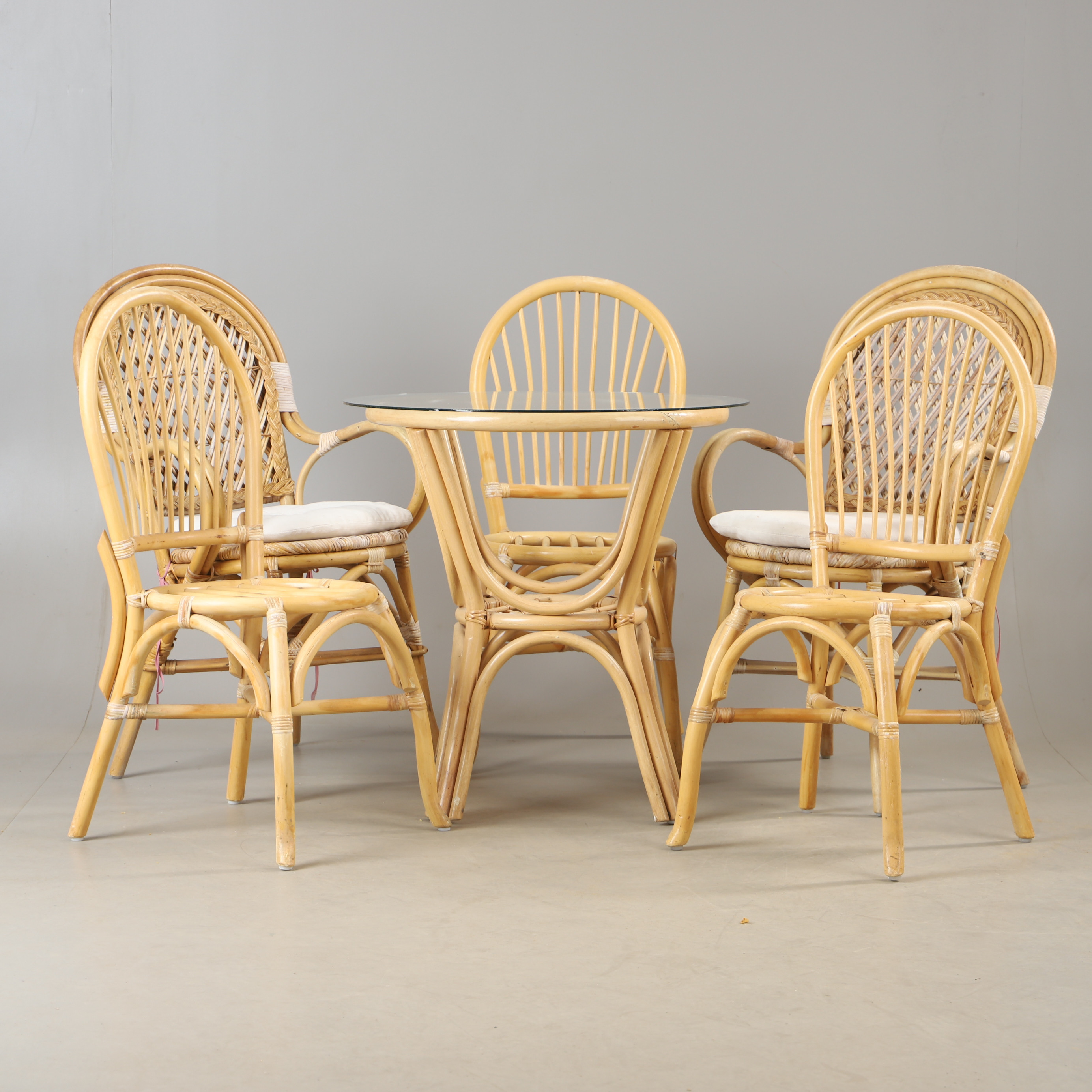 SITTGRUPP, 6 delar, rotting och glas, 1900-talets andra hälft.