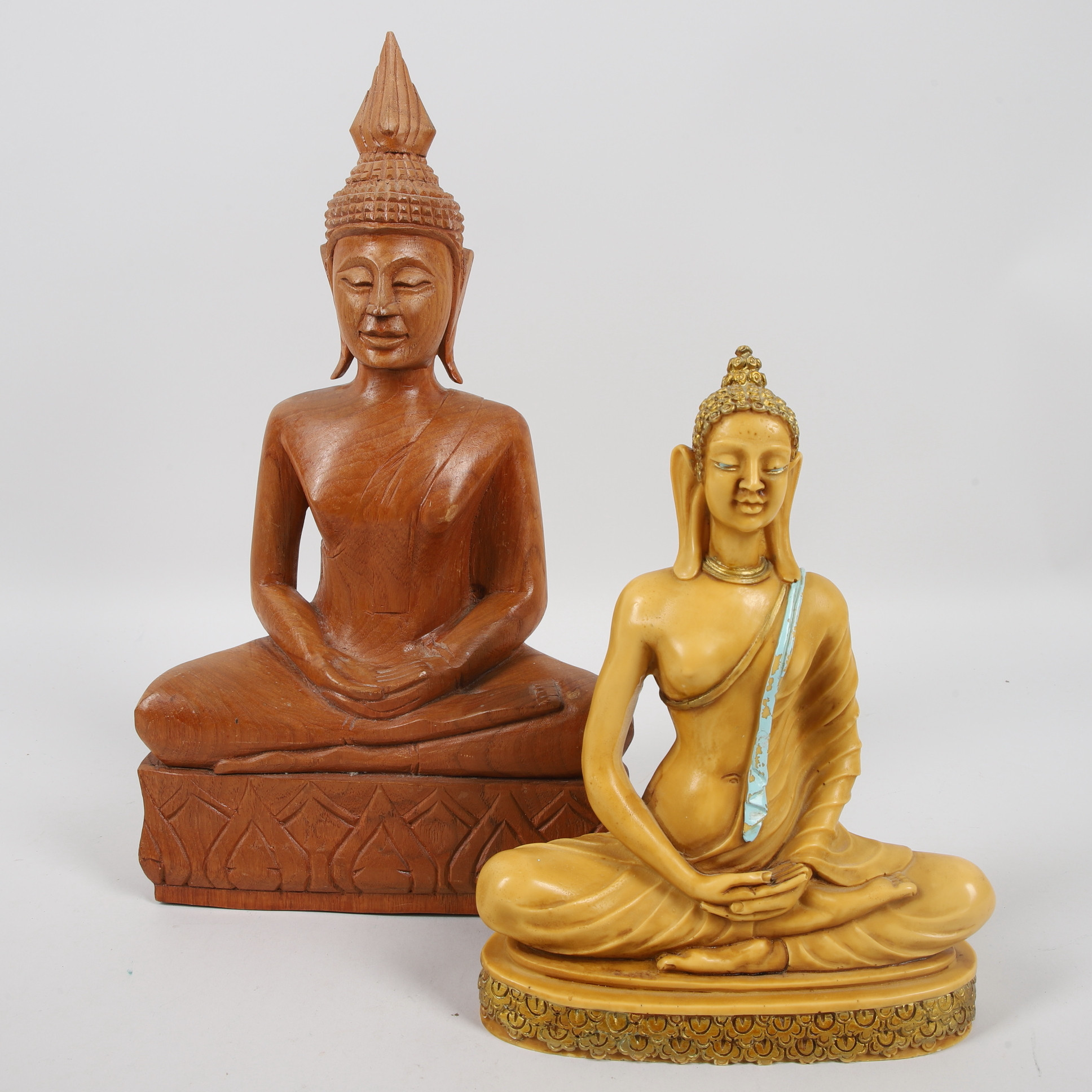 BUDDHAFIGURER, 2 st, trä och soapstone, 1900-tal.