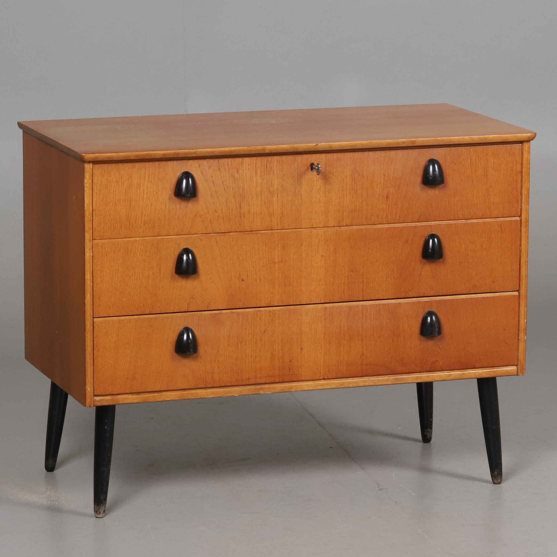BYRÅ, teak, Skandinavisk stil, 1950/60-tal.