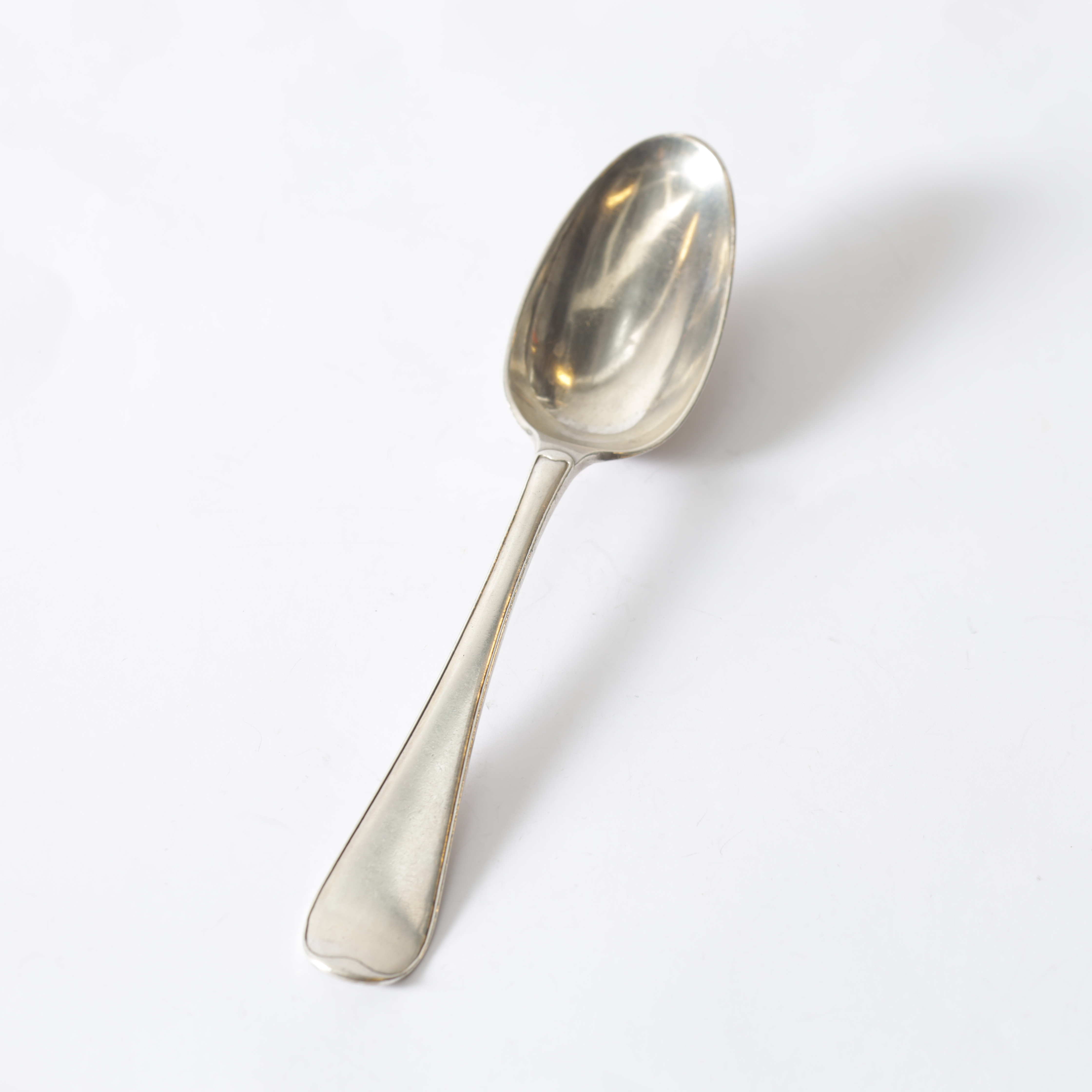 JOHAN WELLER. sked, silver, mod. "Svensk", Malmö, 1778. Totalvikt ca 64,9 gram.