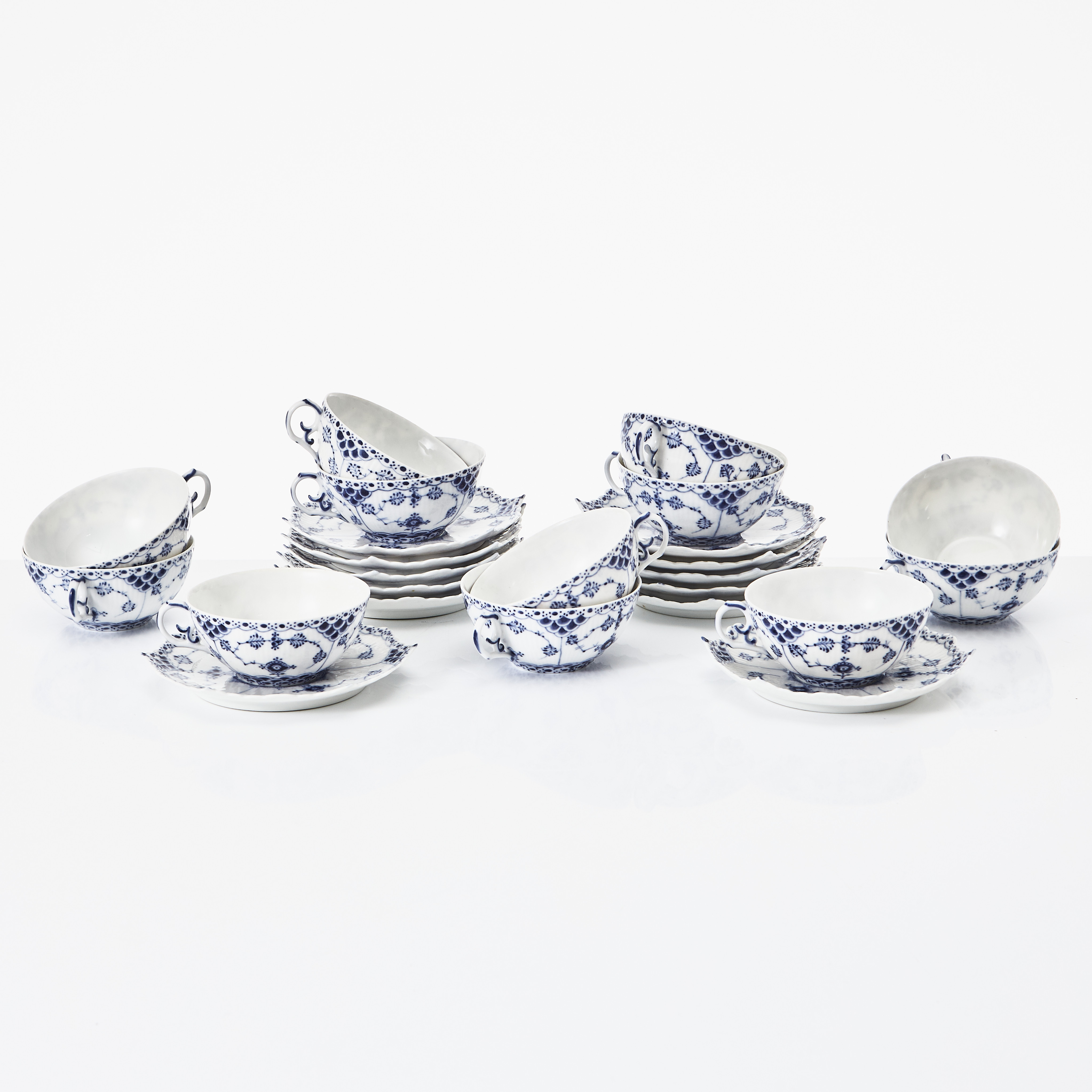 TEKOPPAR, 12 st., Musselmalet, nr 1/1130, porslin, Royal Copenhagen.