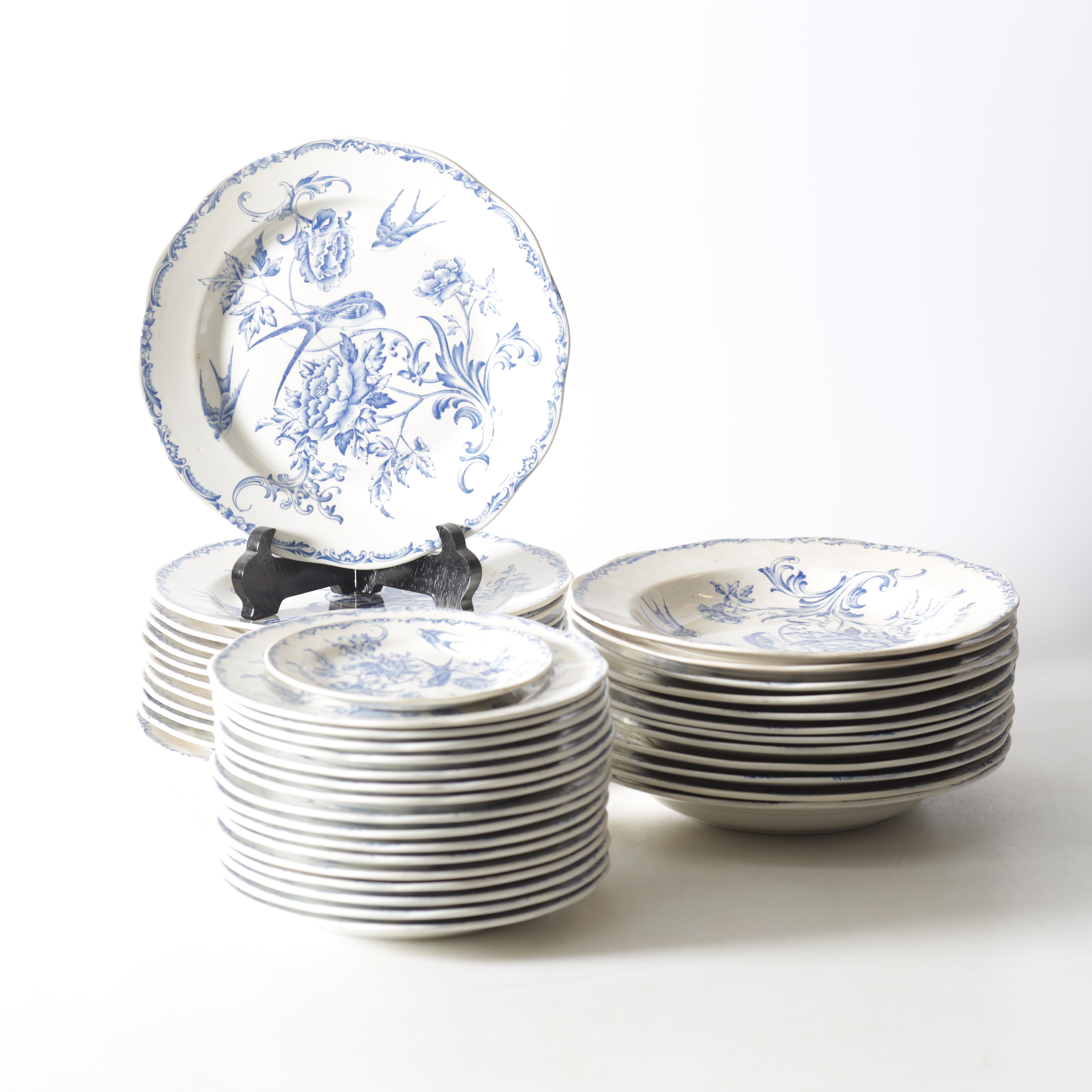 SERVIS, 41 delar, flintgods, "Sval", Rörstrand, 1800-tal.