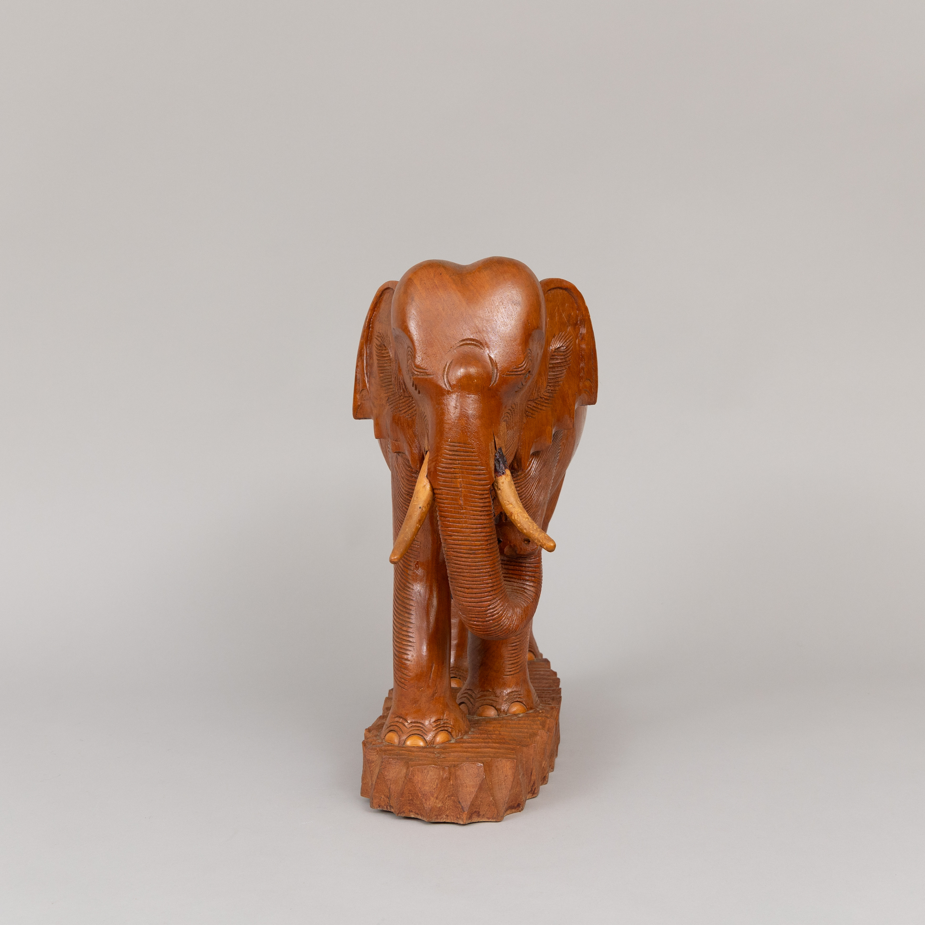 SKULPTUR, skuren trä, 1900-talets senare del.