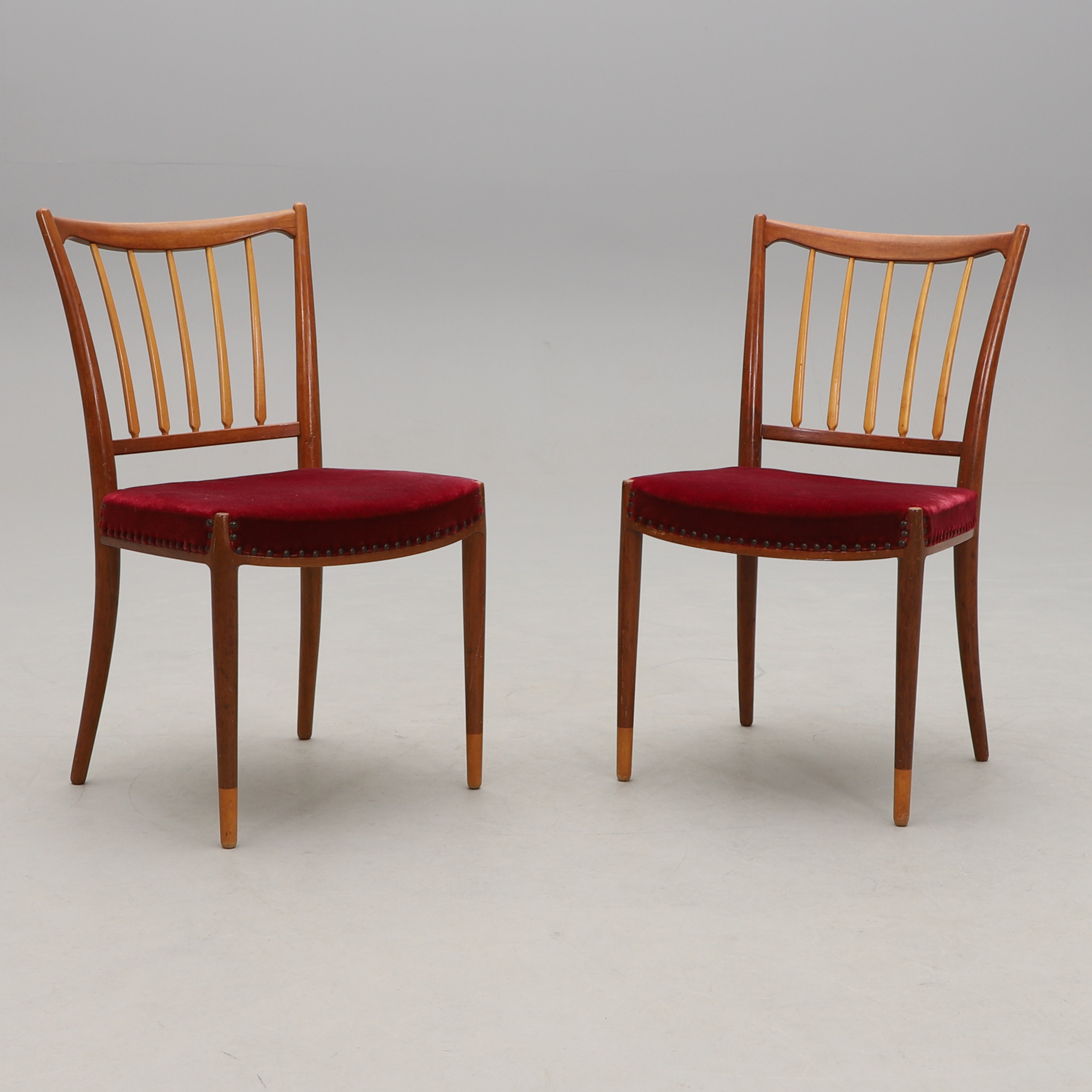 STOLAR, ett par, Svenska Möbelfabrikerna, Bodafors, 1940/50-tal.