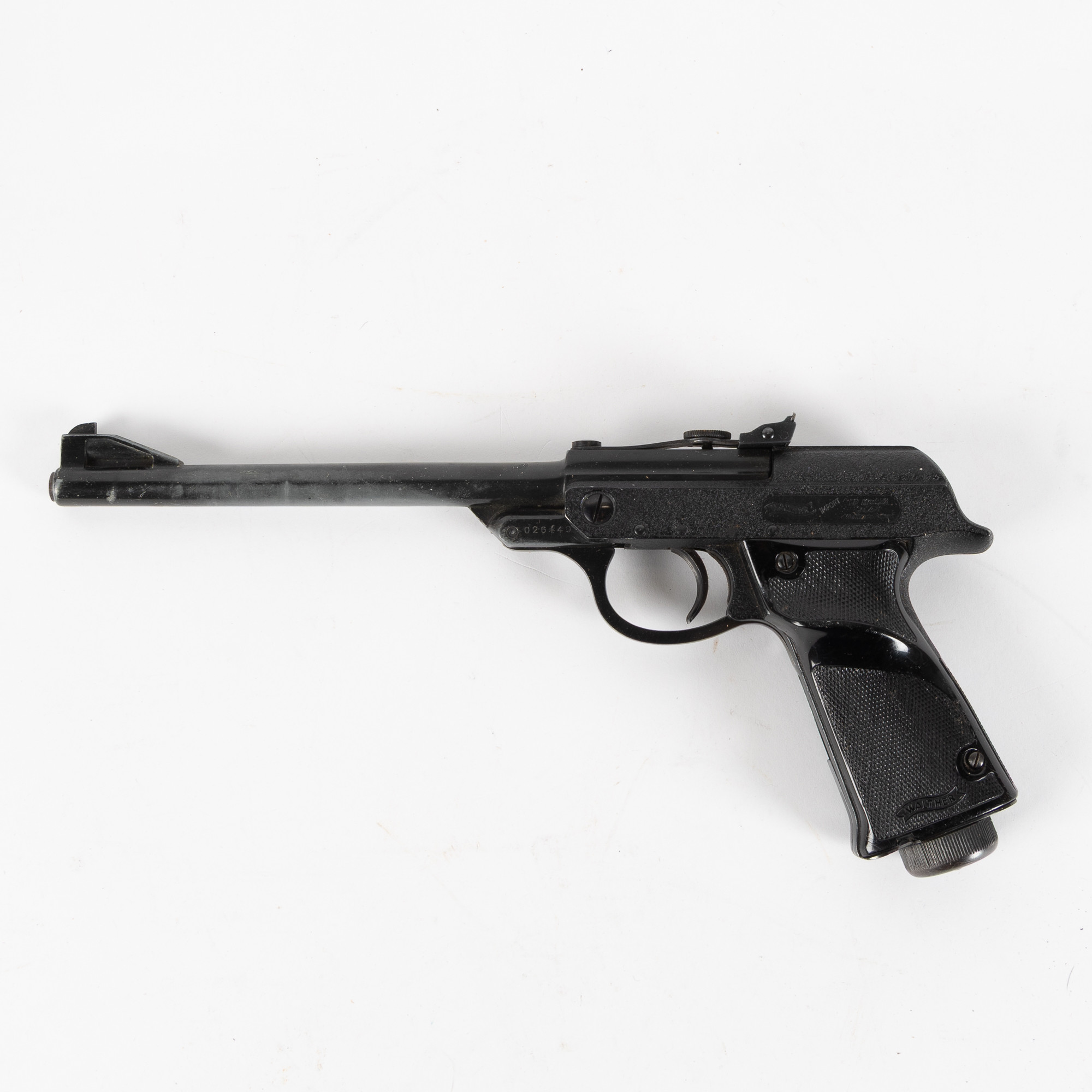 LUFTPISTOL, Walter Modell 53, i låda med tillbehör.