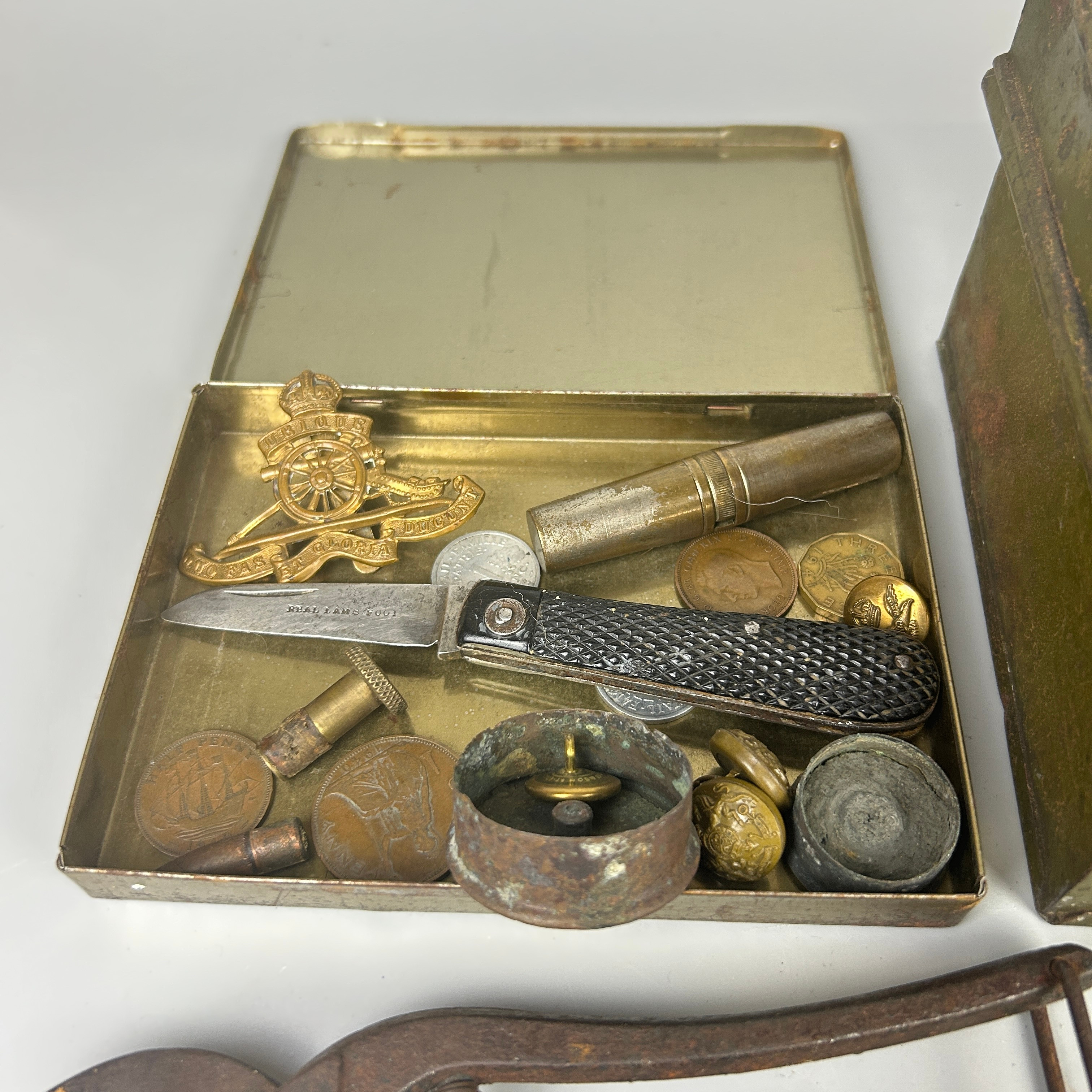 WWI AND WWII ITEMS ETC. Weapons & Militaria - Other - Auctionet
