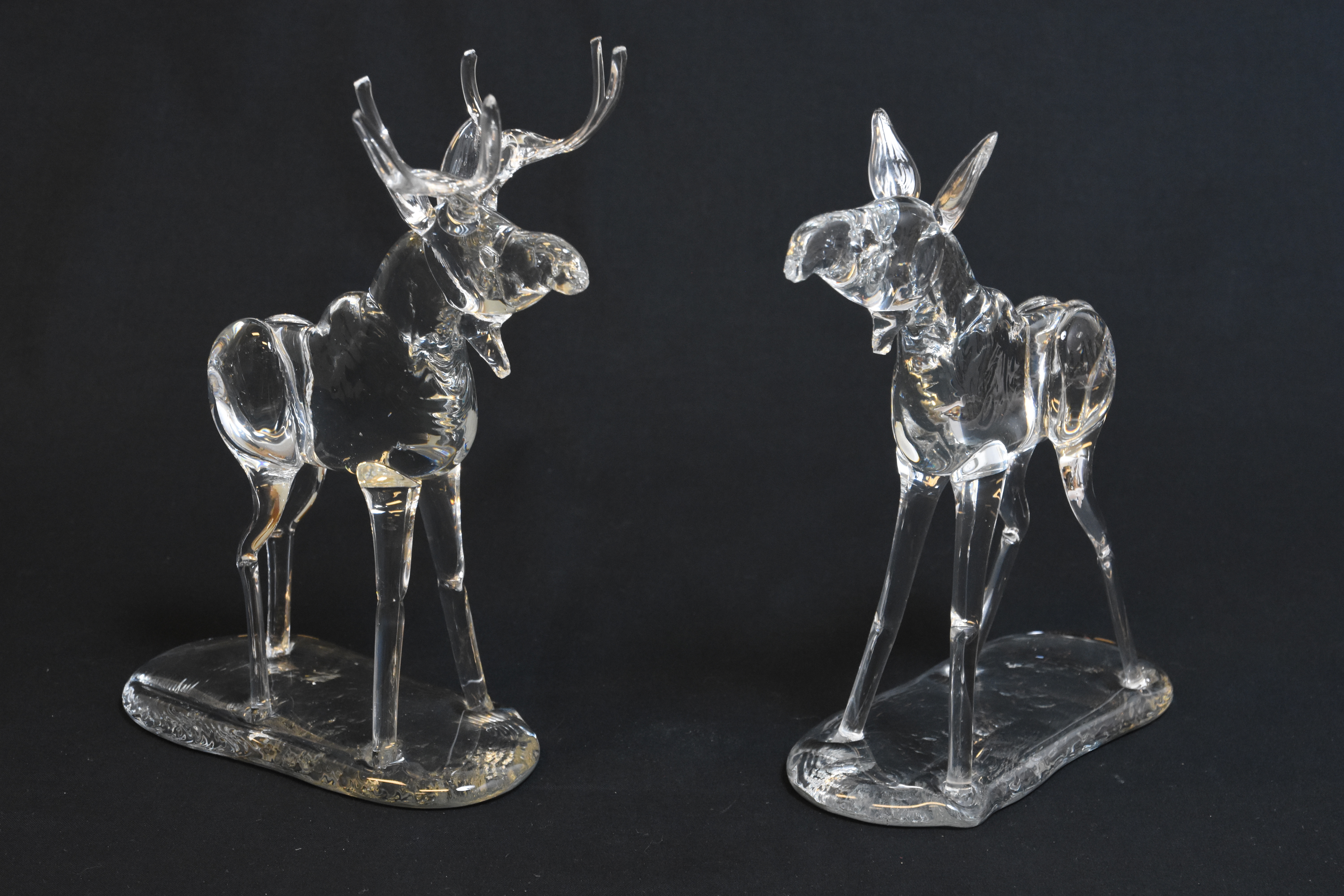 Bilder von 561659. FIGUREN 1 Paar Elchglas, entworfen von Nils Nilsson, jetzt werden diese bei Gullaskrufs Glasbruk hergestellt