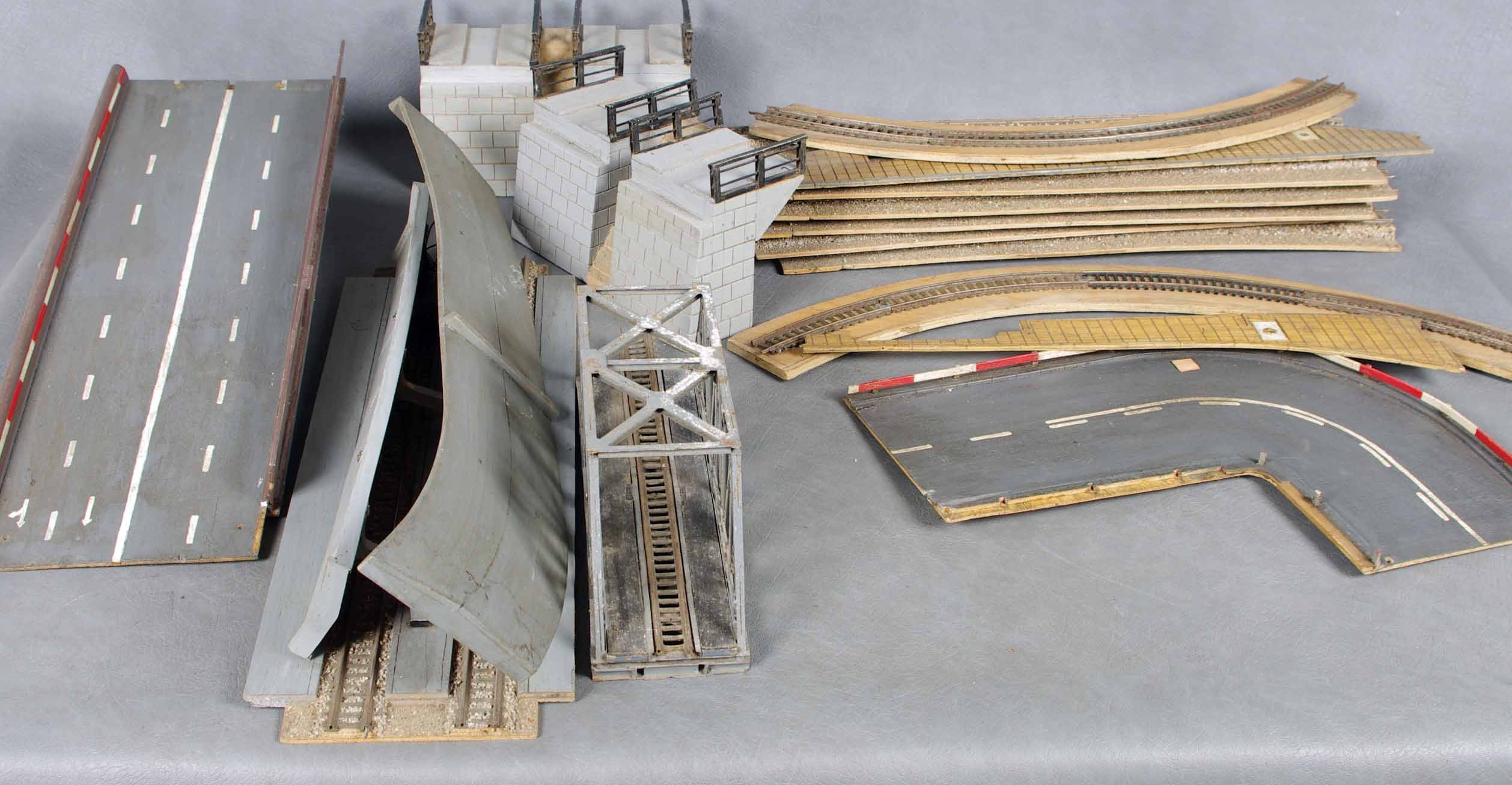 Images for 66191. MODEL RAILWAY PARTS.