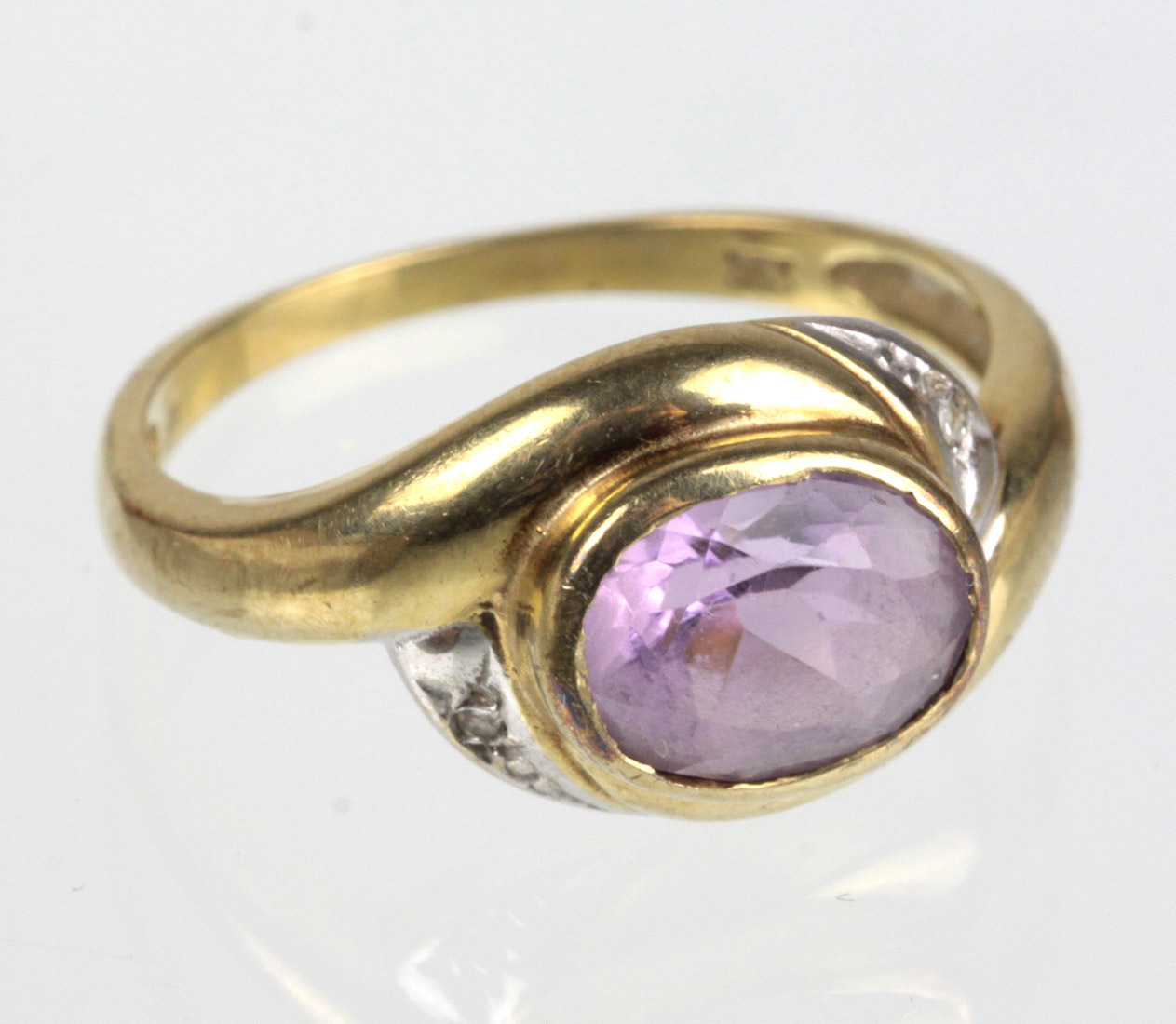 Amethyst Ring Mit Brillanten Gold 333 Jewellery Gemstones Rings Auctionet
