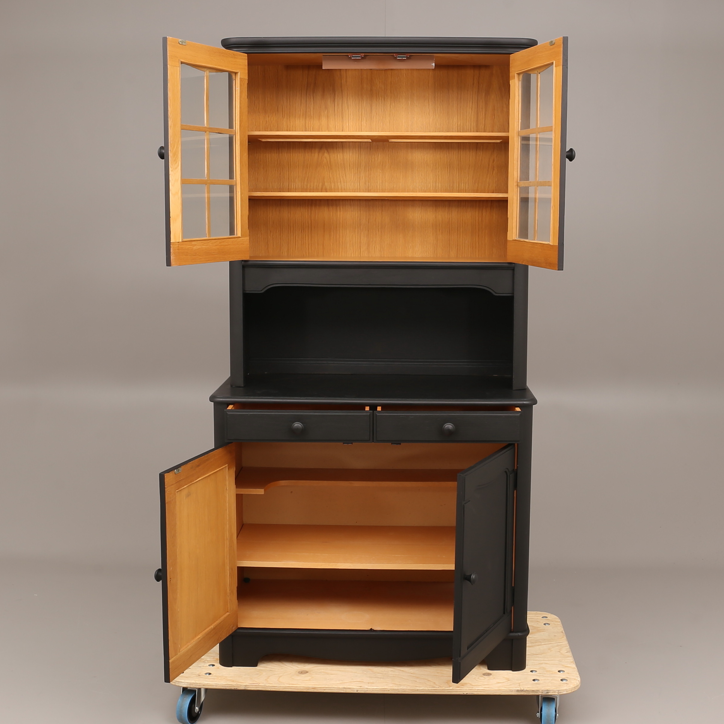 Bilder zu 801239. Schrank, zweiteilig, 1900er Jahre. - Auctionet