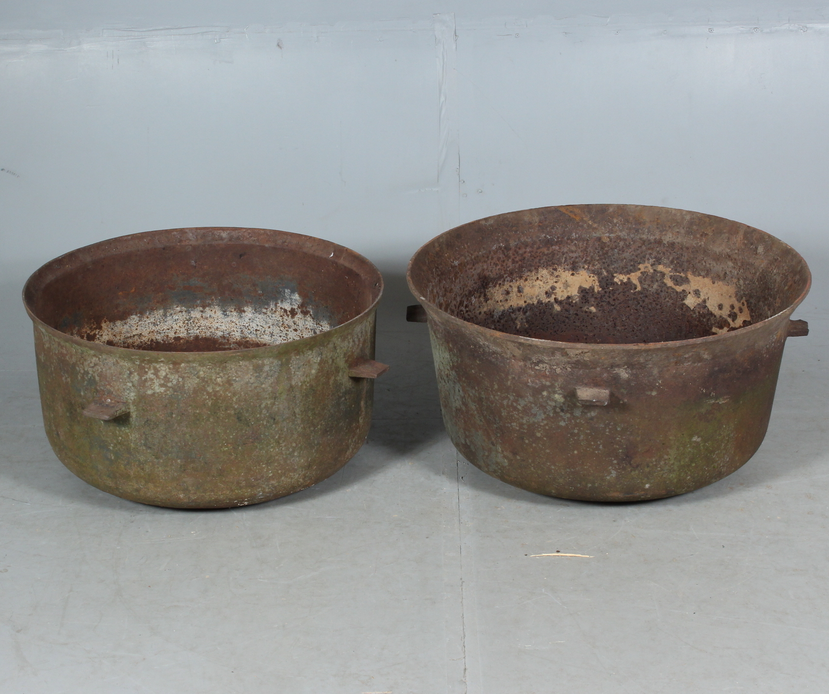 Images for 839466. CAST IRON POTS, 2 pcs.