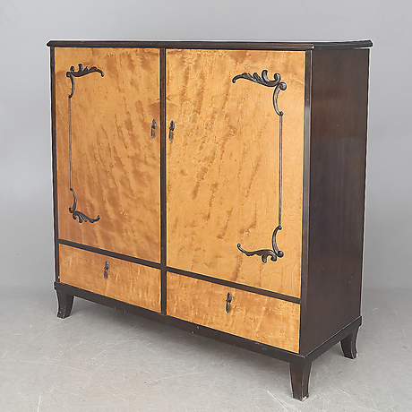 Cupboards & shelves at kalmar auktionsverk auctionet