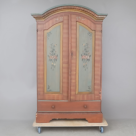 Cupboards & shelves at kalmar auktionsverk auctionet