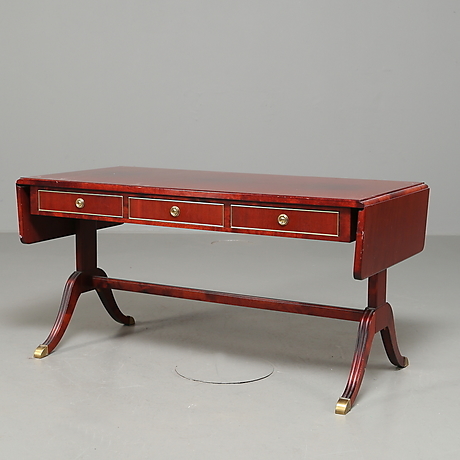 Soffbord, mahogny, 1950/60 tal. möbler bord auctionet
